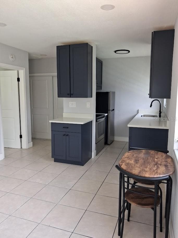 Nicely updated - 217 BANANA ST, TARPON SPRINGS