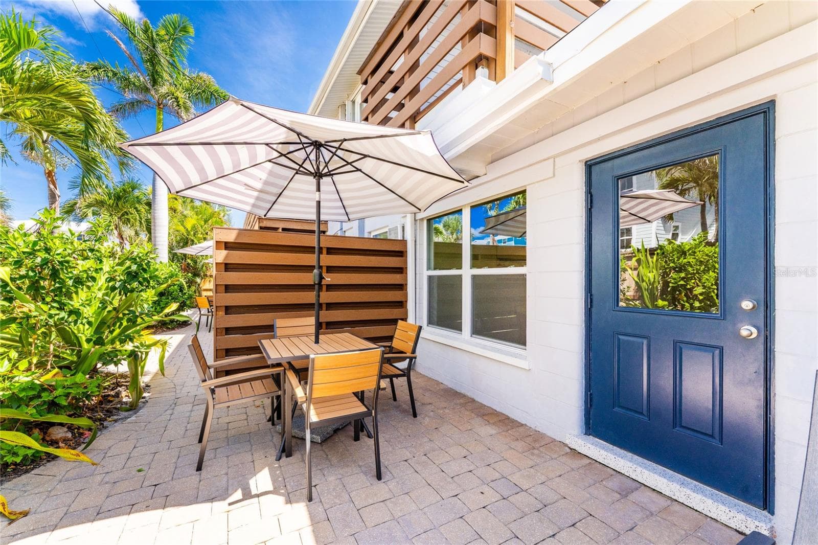 1120 Gulf Blvd - Main House - Suite 2 Exterior - 1120 GULF BLVD, ENGLEWOOD