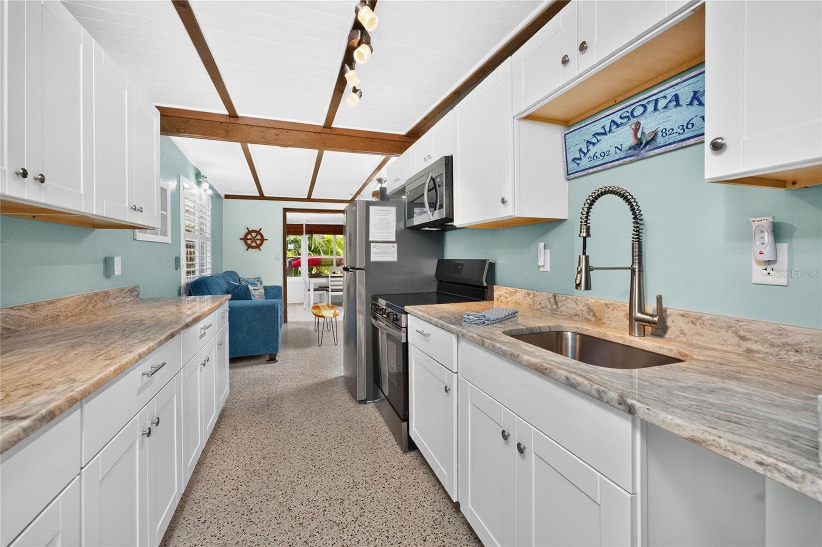 1130 Gulf Blvd - Pool House - Apt B / Suite 9 - Kitchen - 1120 GULF BLVD, ENGLEWOOD