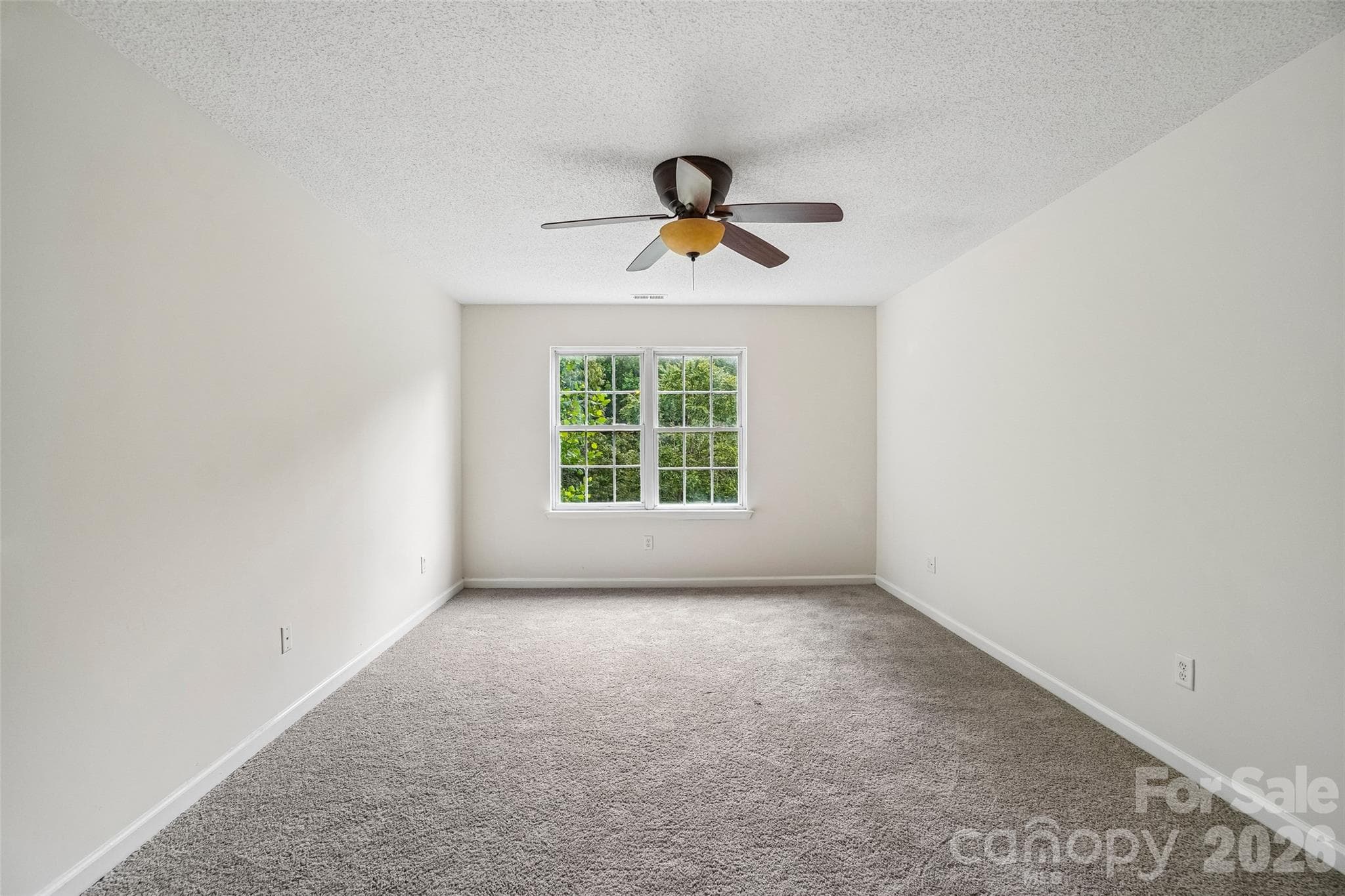 Single Family Residence at 124 Karla Circle, Hendersonville, photo 24 of 36