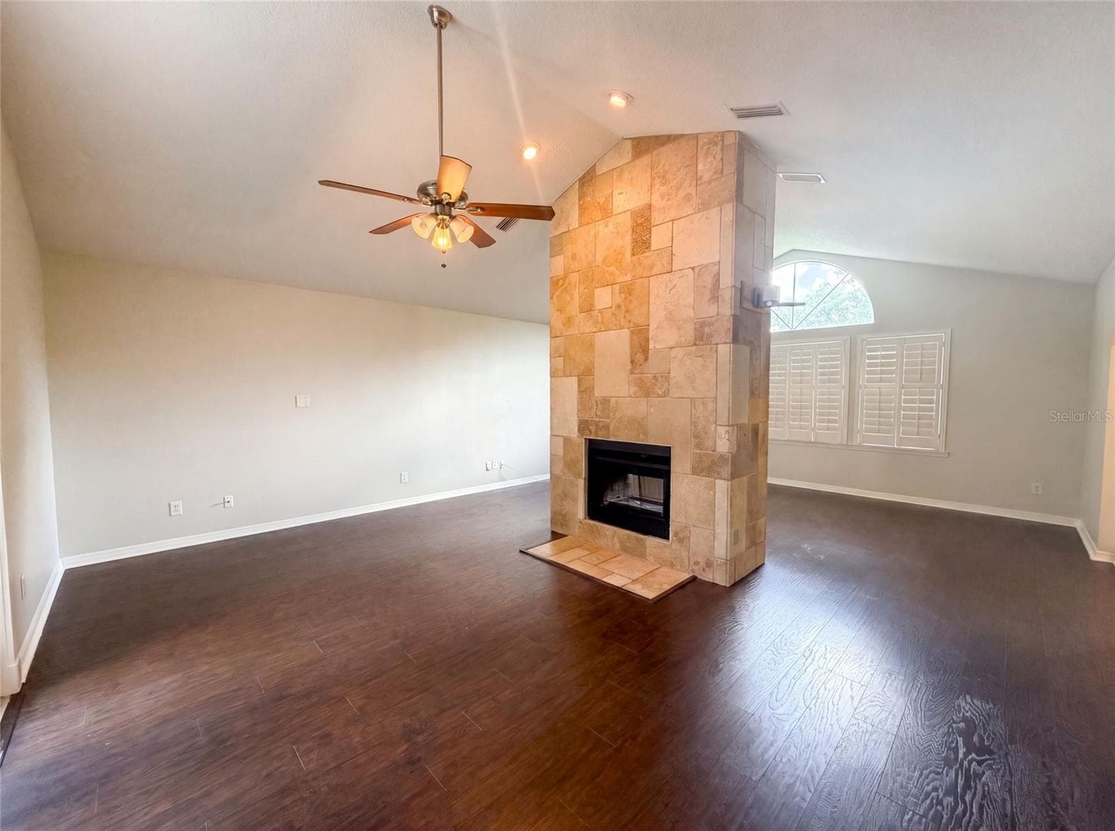 Single Family Residence at 300 SPRUCEWOOD RD, LAKE MARY, photo 3 of 26