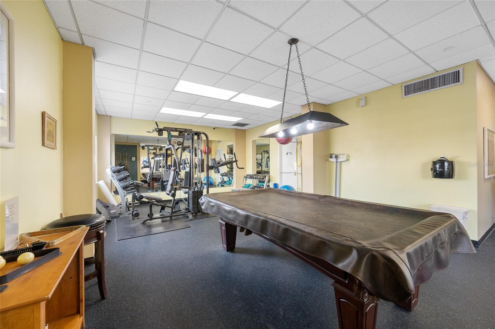 Billiards - 1621 GULF BLVD #706, CLEARWATER BEACH
