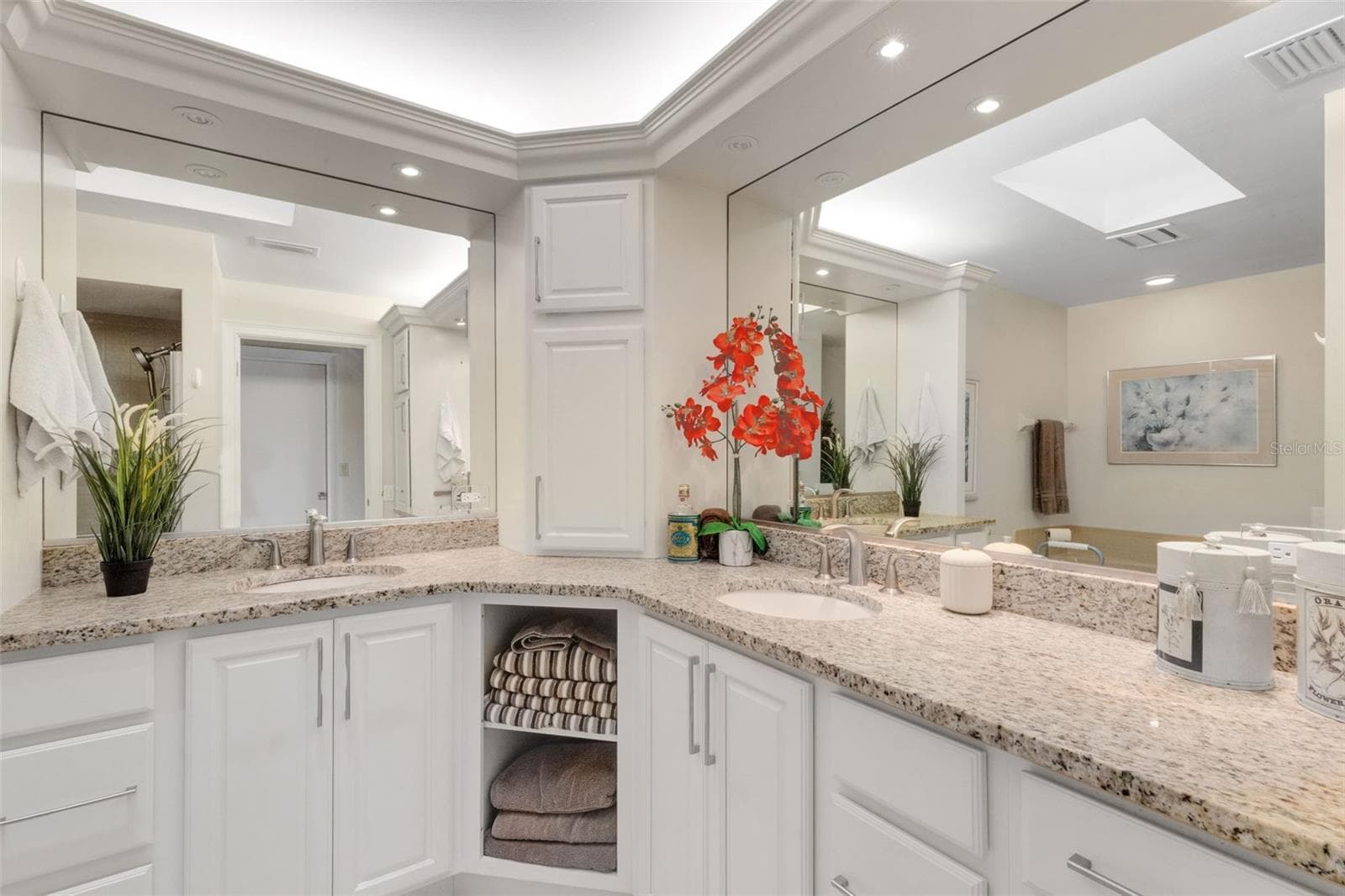 Villa at 3902 WILSHIRE DR #98, SARASOTA, photo 6 of 52
