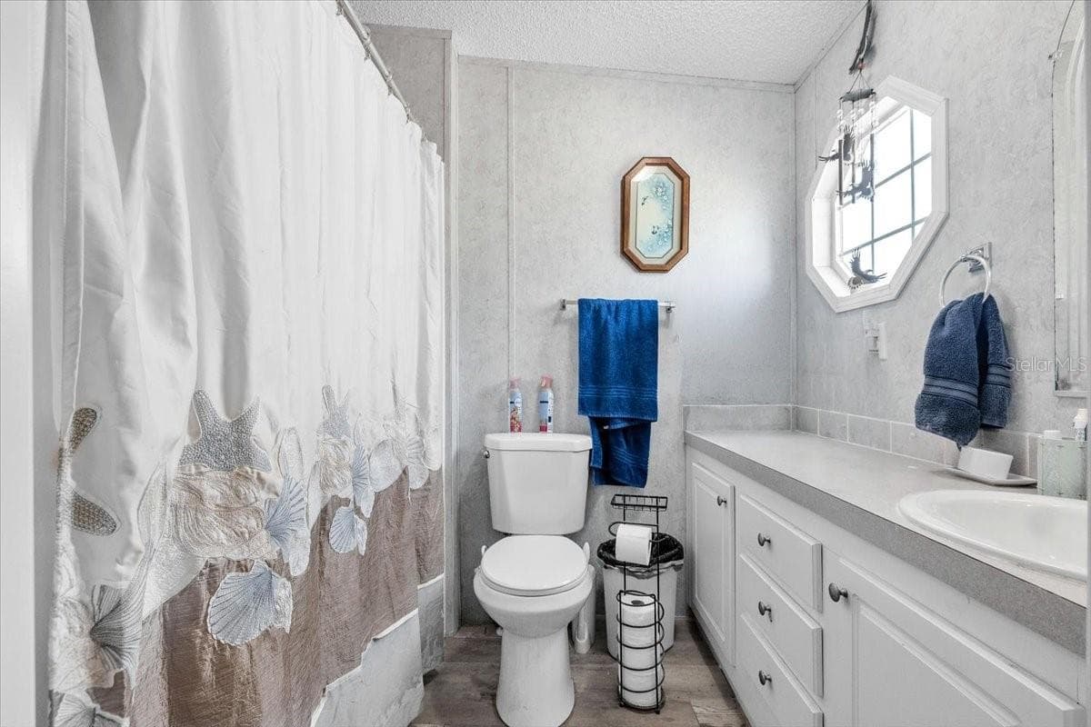 Manufactured Home at 6801 BERNADEAN BLVD, PUNTA GORDA, photo 18 of 42