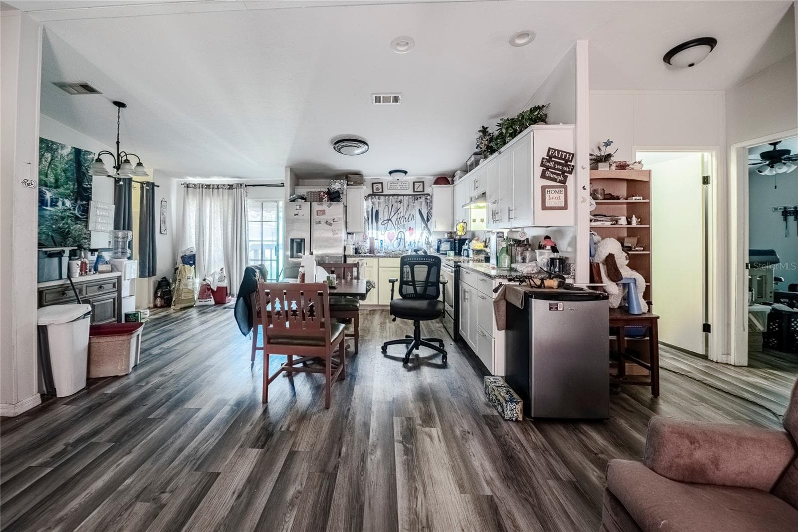 Manufactured Home at 3825 CARRIAGE DR, LAKE WALES, photo 9 of 29
