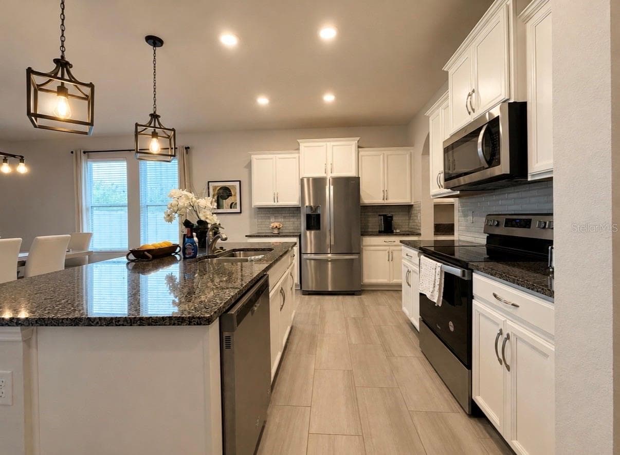 Single Family Residence at 431 HALTER DR, APOPKA, photo 9 of 40