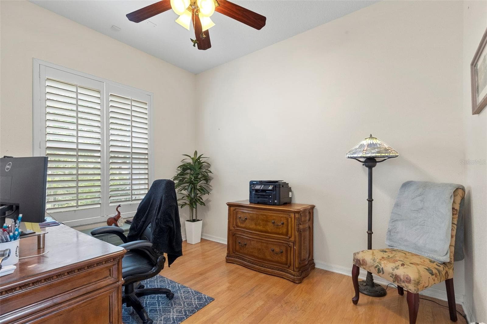 Dedicated office space in front of home - 8380 GOLDEN PRAIRIE DR, TAMPA
