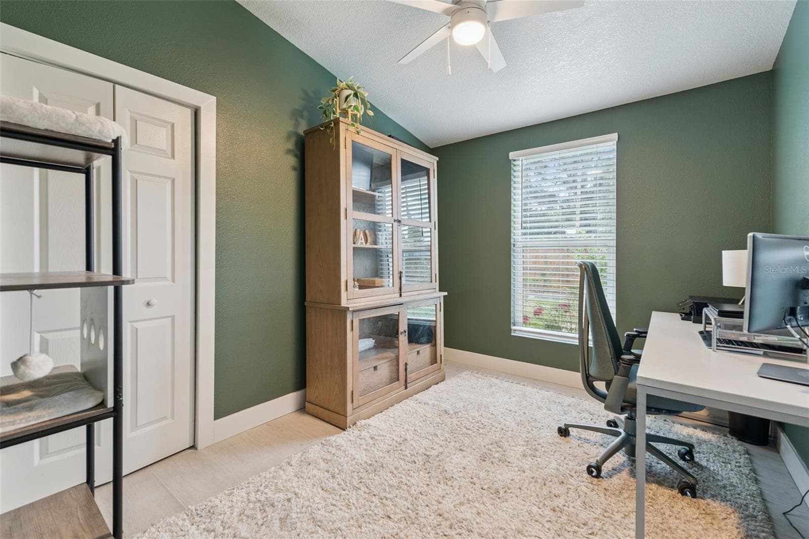 Single Family Residence at 302 W COMANCHE AVE, TAMPA, photo 23 of 33