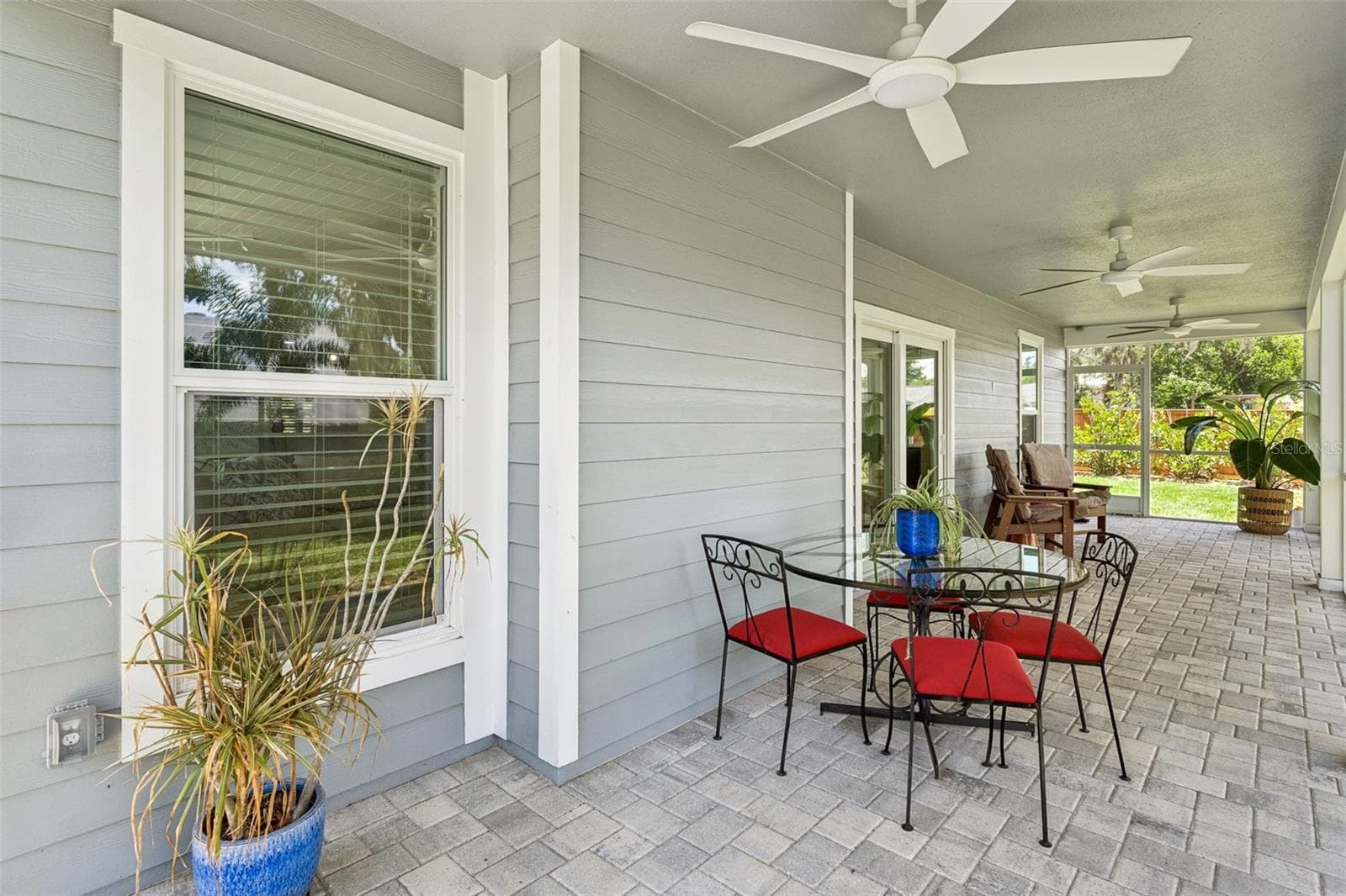 Single Family Residence at 302 W COMANCHE AVE, TAMPA, photo 27 of 33