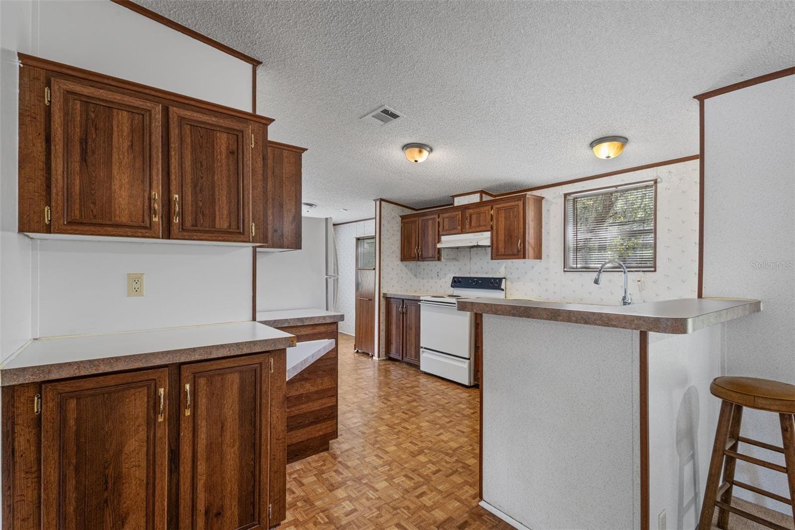Manufactured Home at 704 SE 791ST ST, OLD TOWN, photo 2 of 58