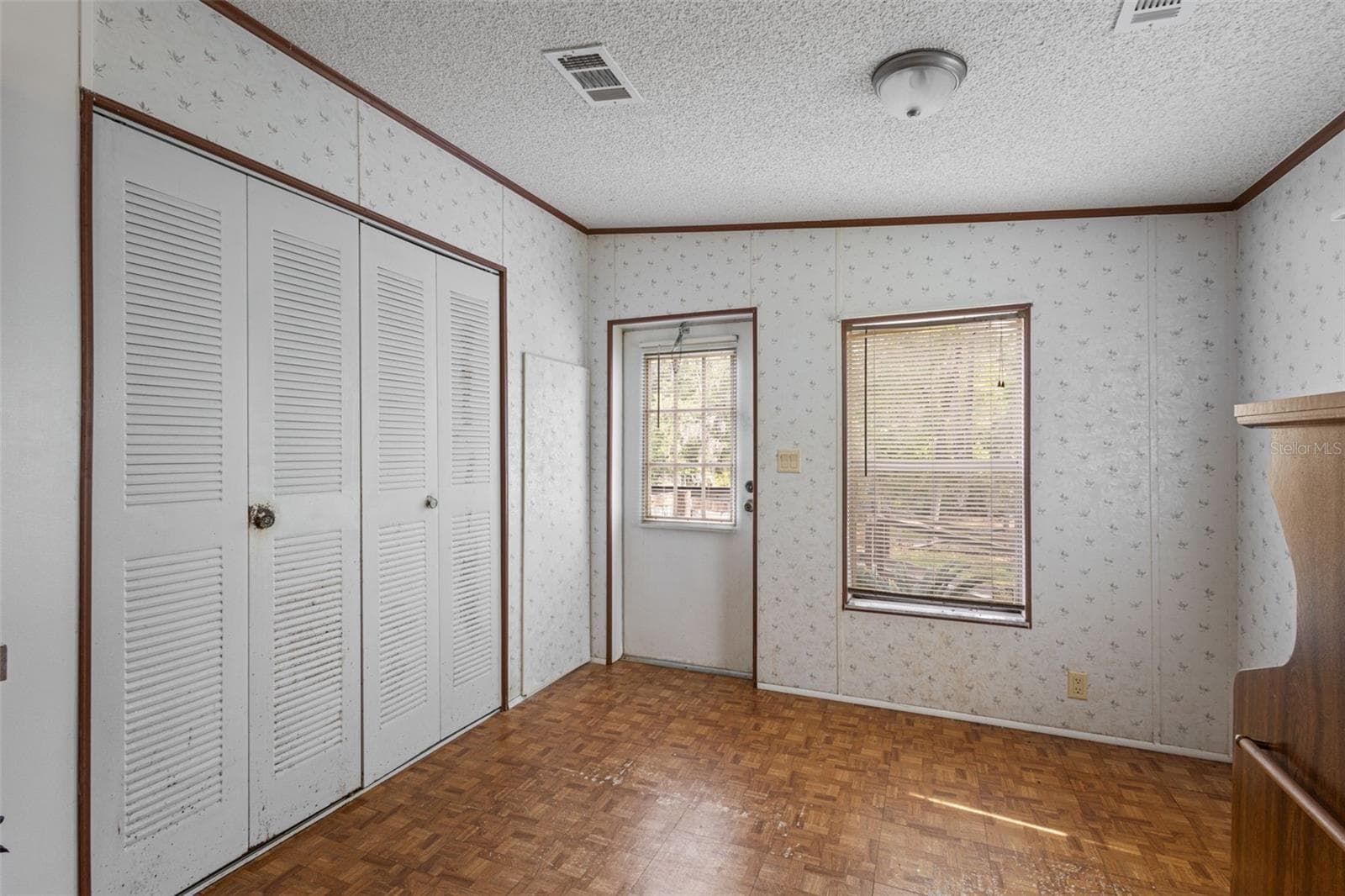 Manufactured Home at 704 SE 791ST ST, OLD TOWN, photo 6 of 58