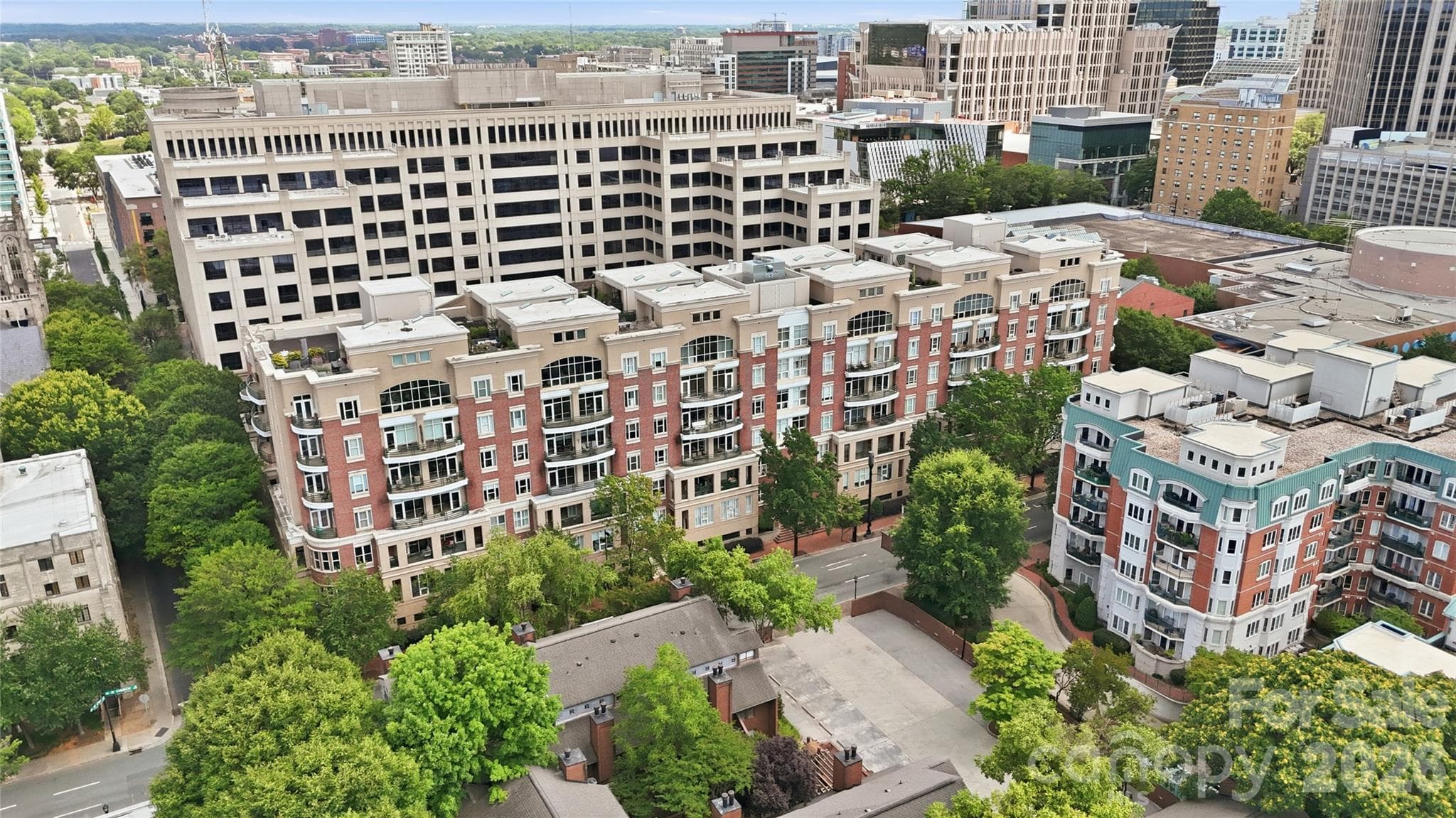 Condominium at 400 N Church Street, Charlotte, photo 28 of 40