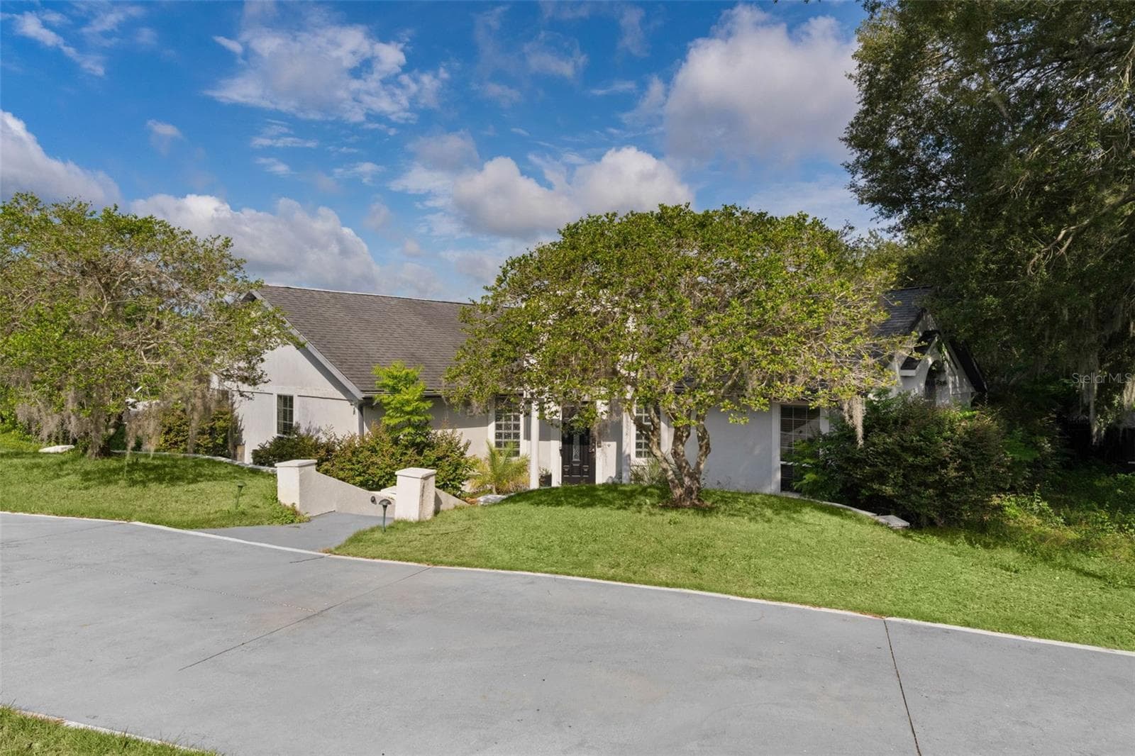 Single Family Residence at 34415 KINGFISH ST, FRUITLAND PARK, photo 2 of 51