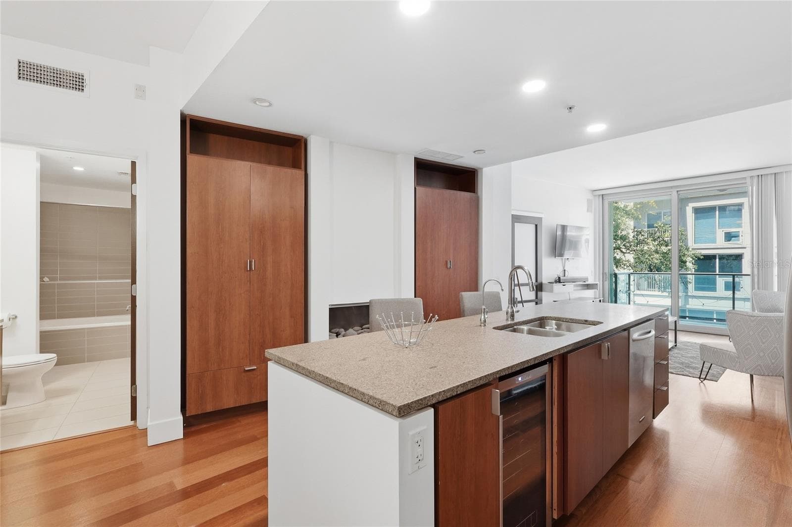Condominium at 111 N 12TH ST #1325, TAMPA, photo 6 of 36