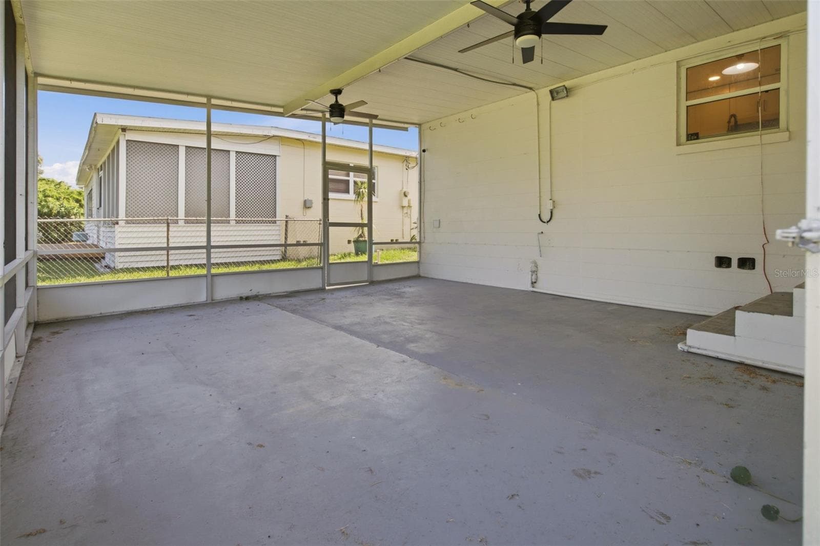 Single Family Residence at 832 THALIA DR, ORLANDO, photo 16 of 21