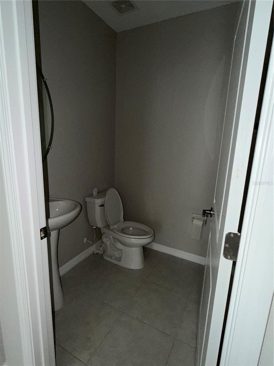 Single Family Residence at 15434 MILLER CREEK DR, SUN CITY CENTER, photo 10 of 25