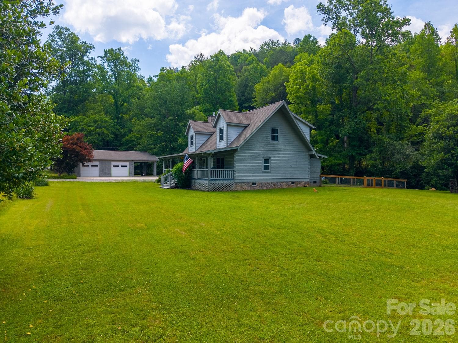Single Family Residence at Sylva, photo 3 of 44