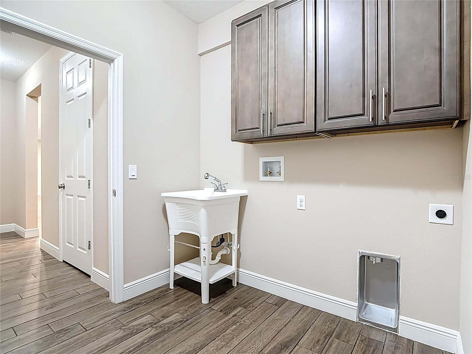 Single Family Residence at 19041 MARDI GRAS ST, ORLANDO, photo 42 of 57