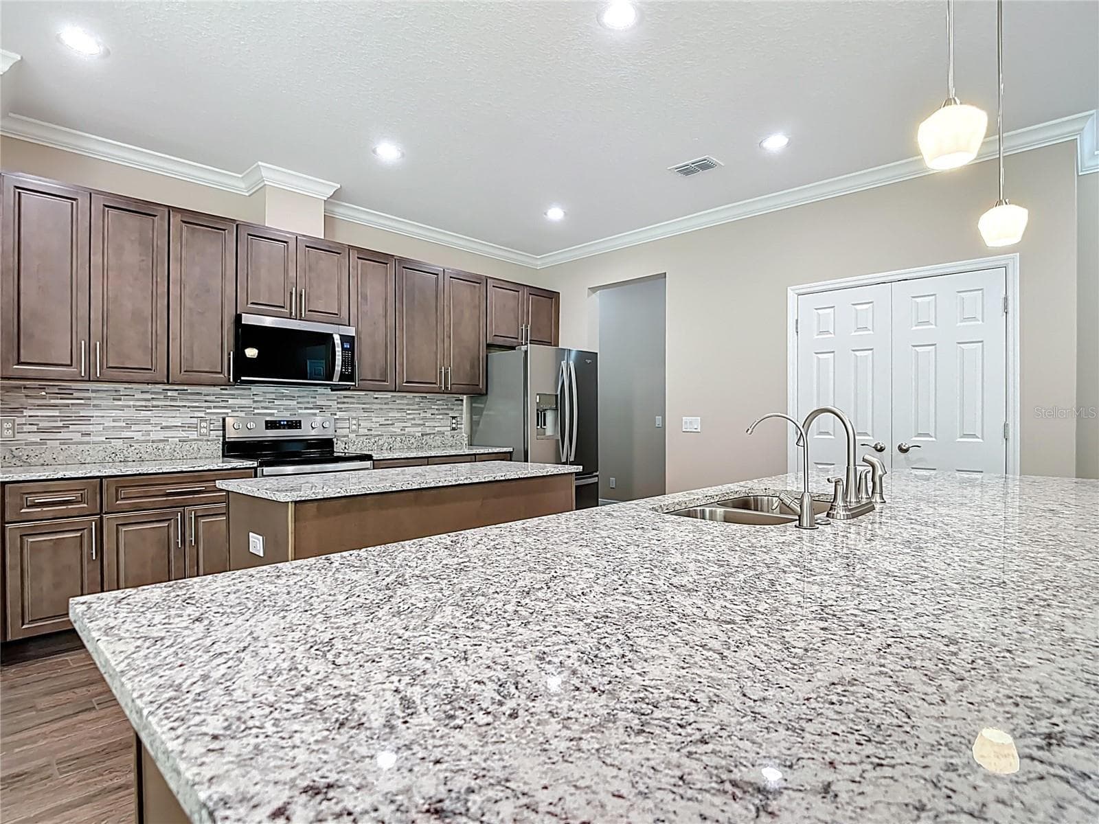 Single Family Residence at 19041 MARDI GRAS ST, ORLANDO, photo 56 of 57
