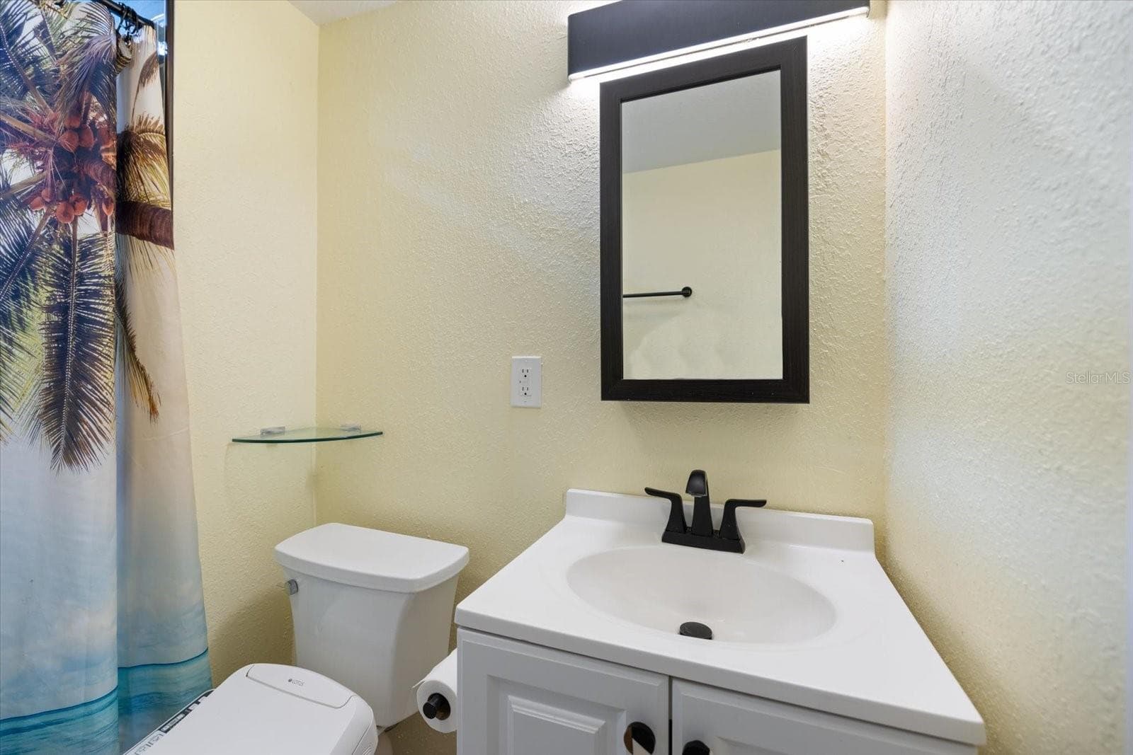 Single Family Residence at 168 BUCKEYE AVE NW, PORT CHARLOTTE, photo 24 of 60