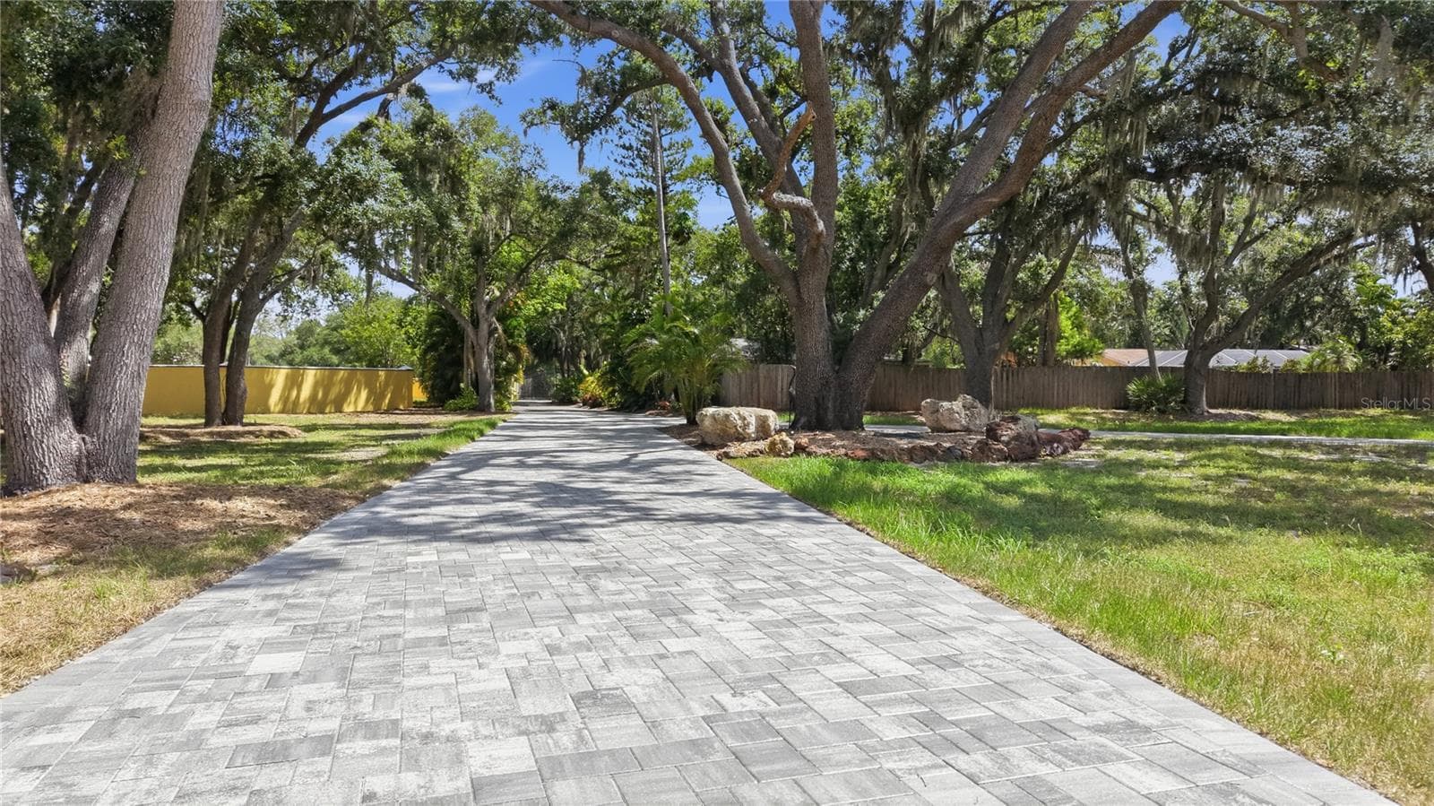 Single Family Residence at 3348 ALAMO LN, SARASOTA, photo 6 of 99