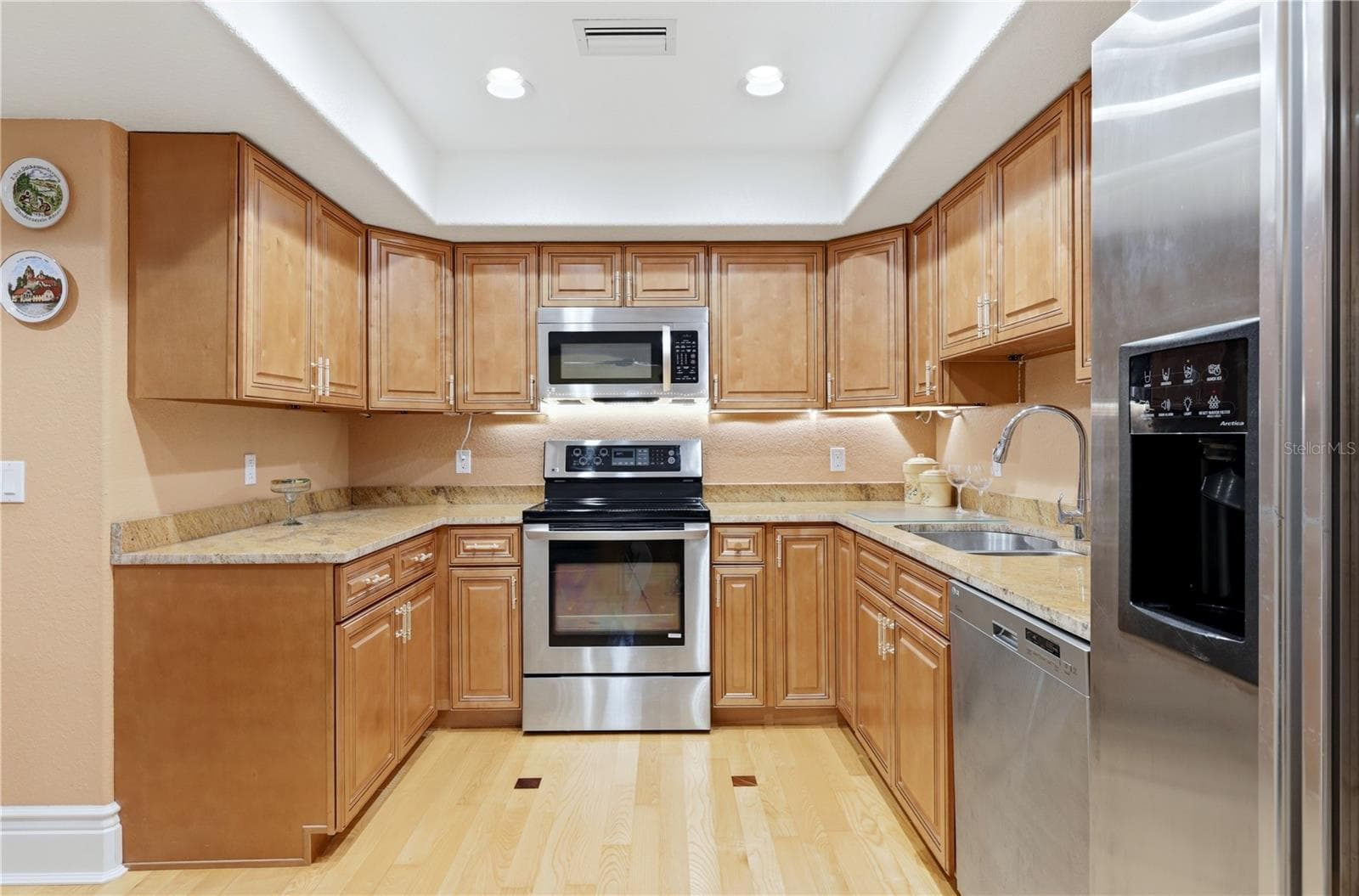 UNIT B KITCHEN - 3348 ALAMO LN, SARASOTA