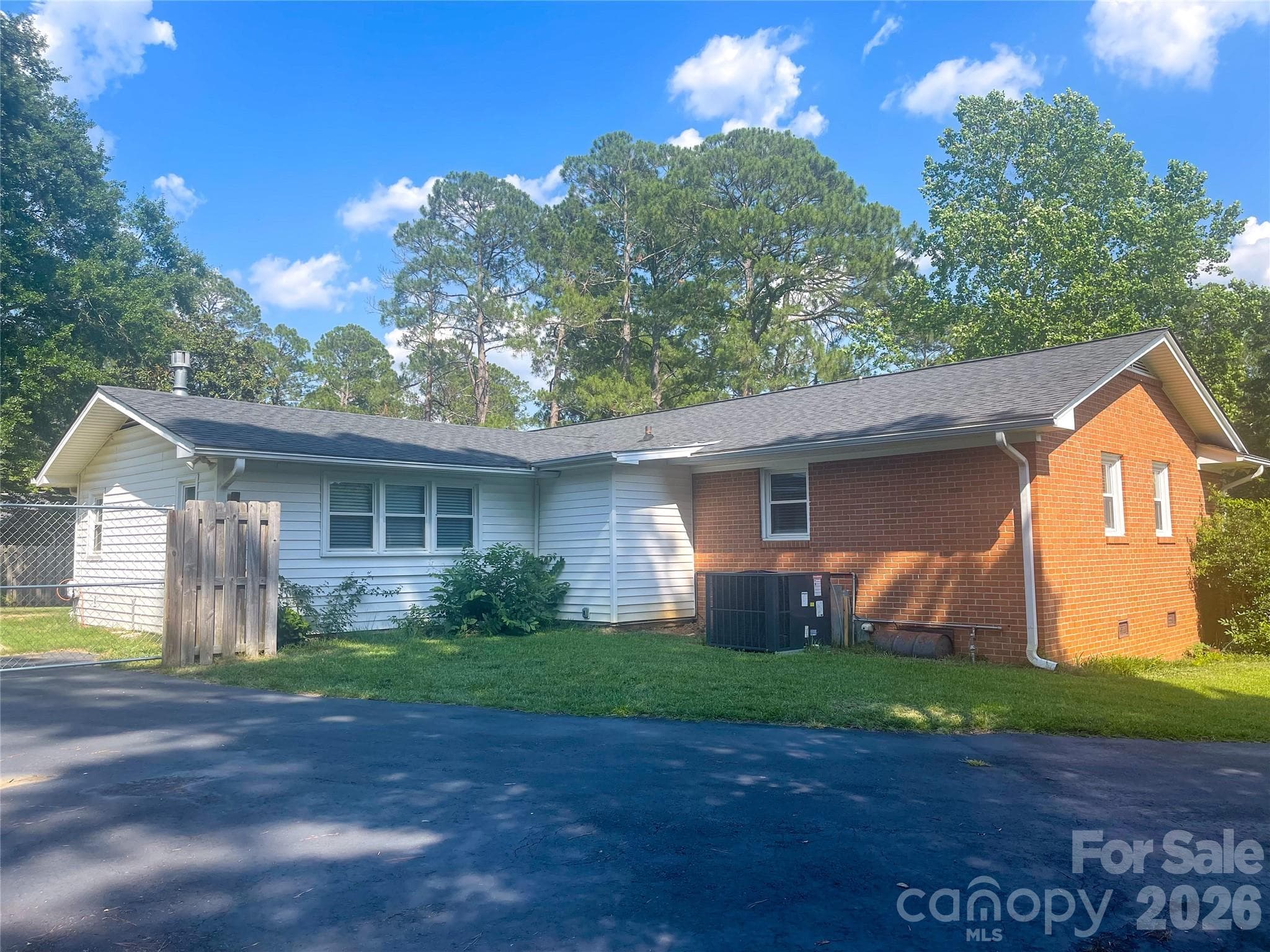 Single Family Residence at None, Cheraw, photo 4 of 28