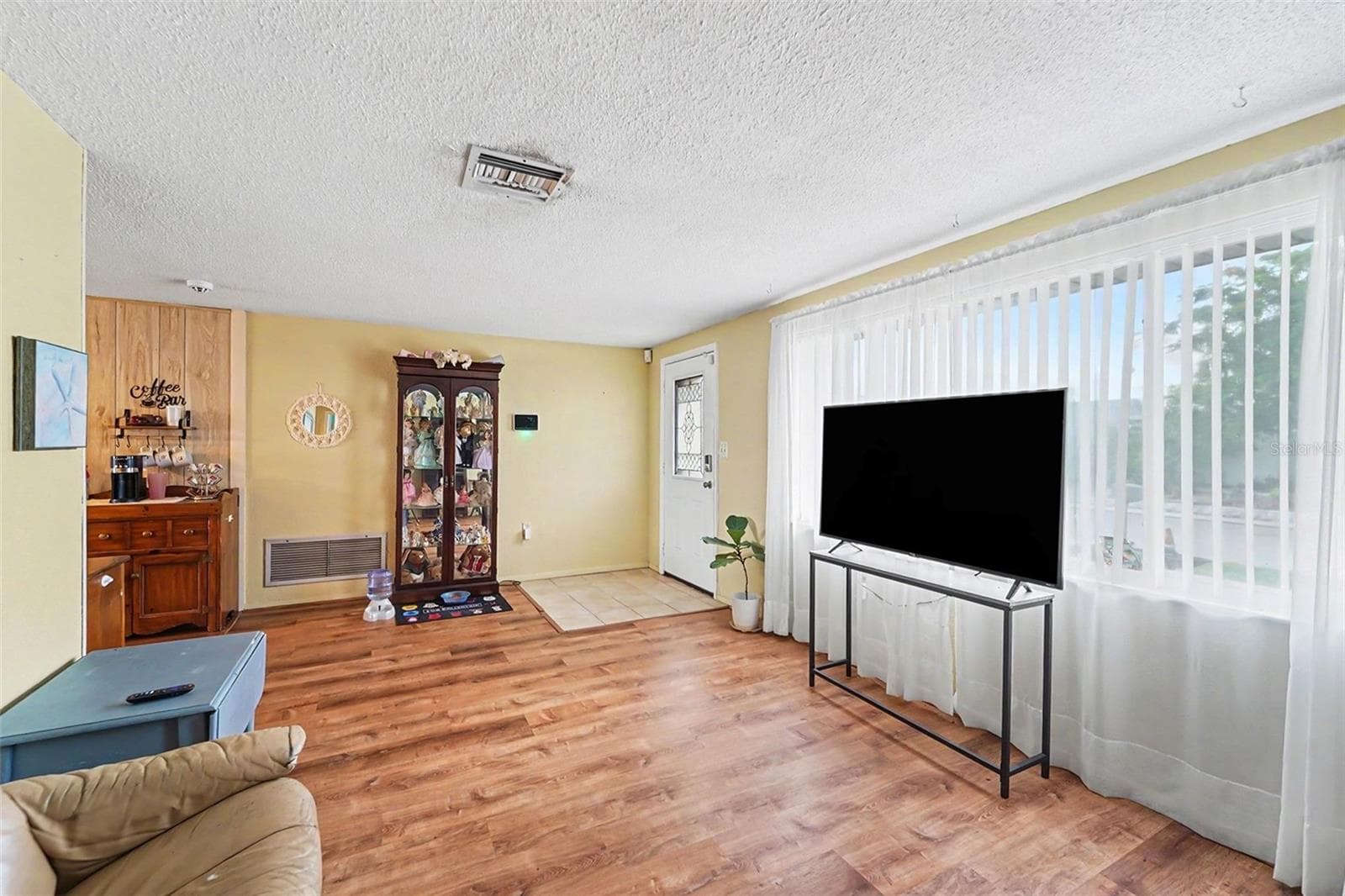 Single Family Residence at 7015 MORAVIAN DR, PORT RICHEY, photo 6 of 30