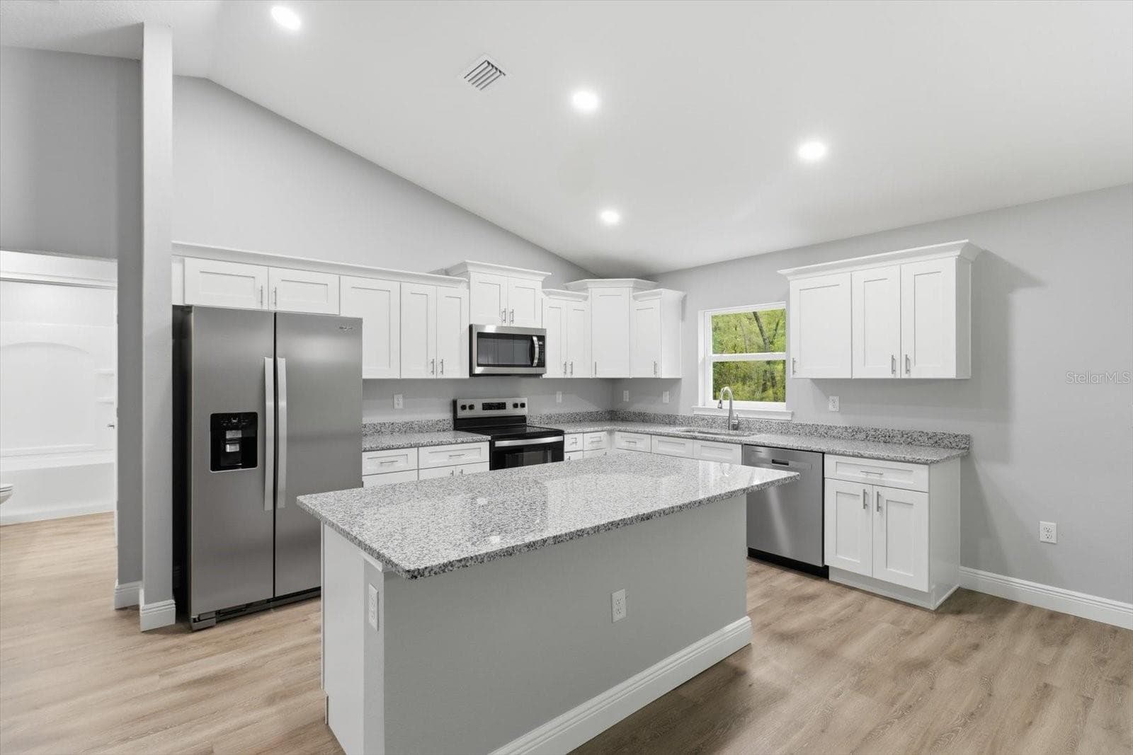 Single Family Residence at 8727 N SPIKES WAY, DUNNELLON, photo 18 of 41