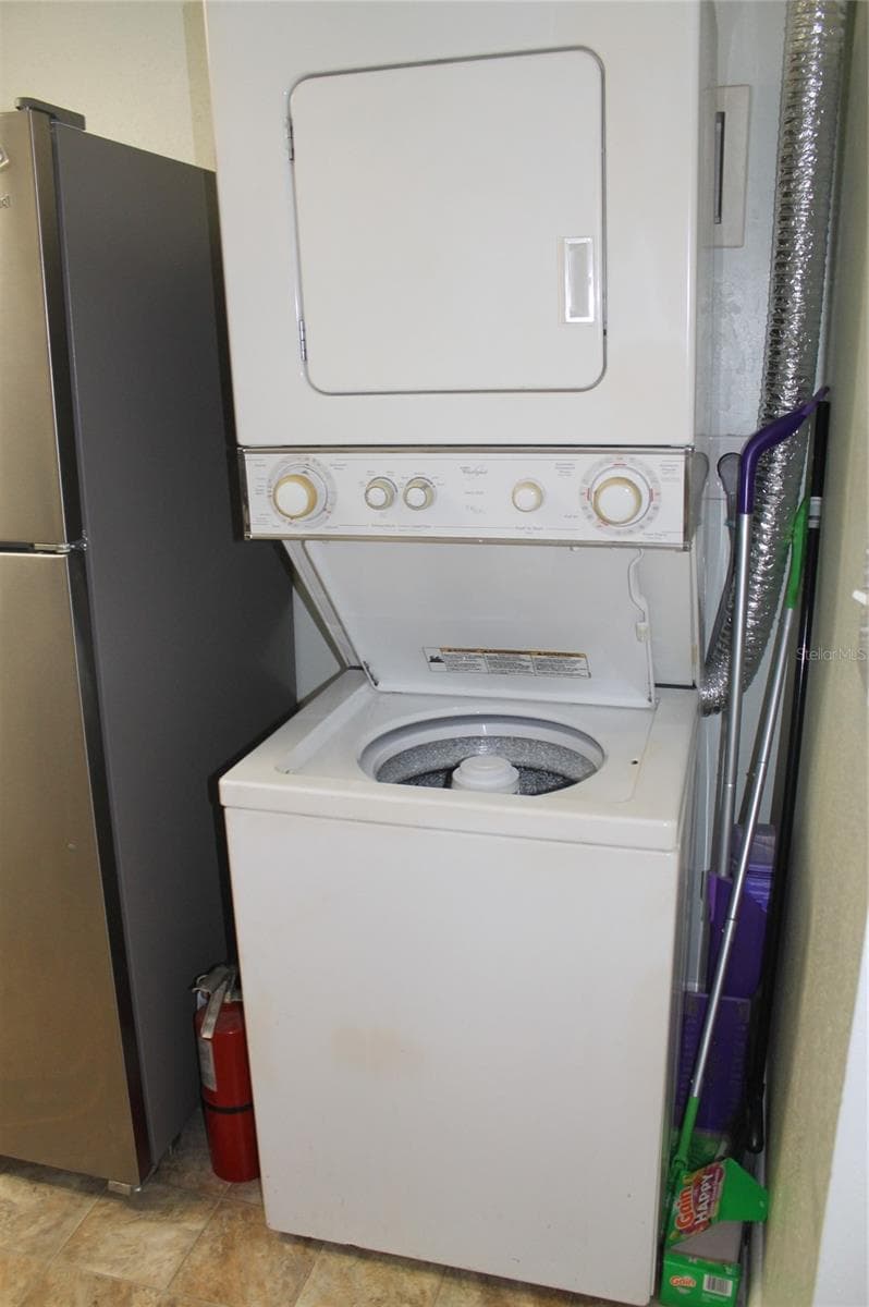 Unit Stackable Units - 151 OYSTER BAY CIR #200, ALTAMONTE SPRINGS
