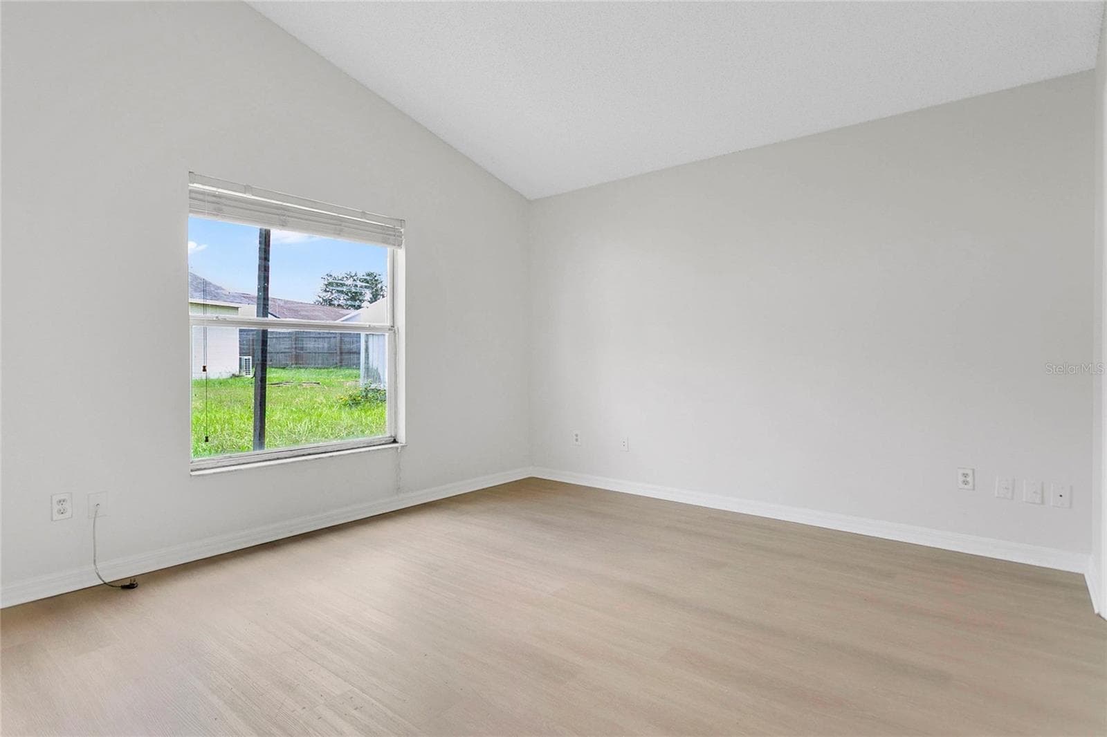 Single Family Residence at 9703 RED CLOVER AVE, ORLANDO, photo 12 of 26