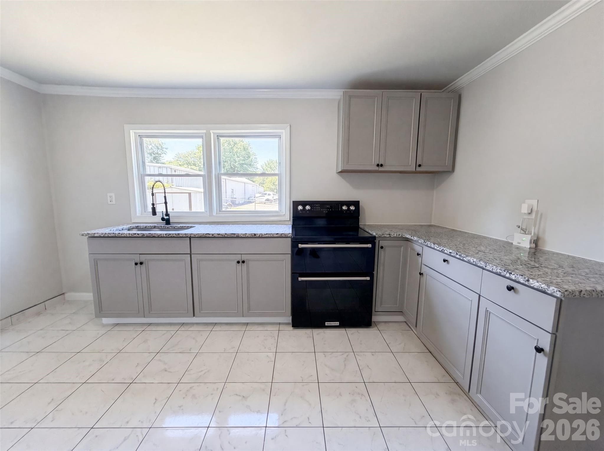 Single Family Residence at Gastonia, photo 2 of 15