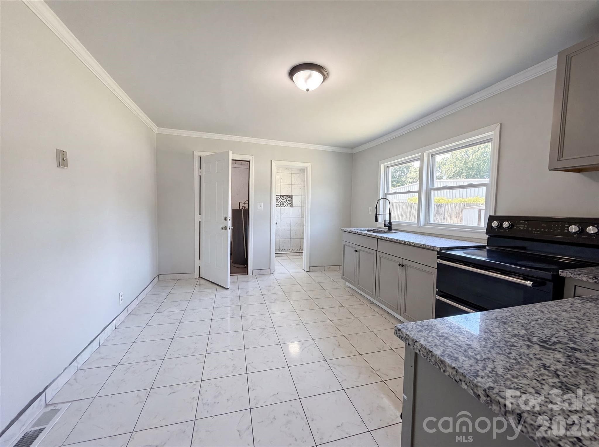 Single Family Residence at Gastonia, photo 6 of 15