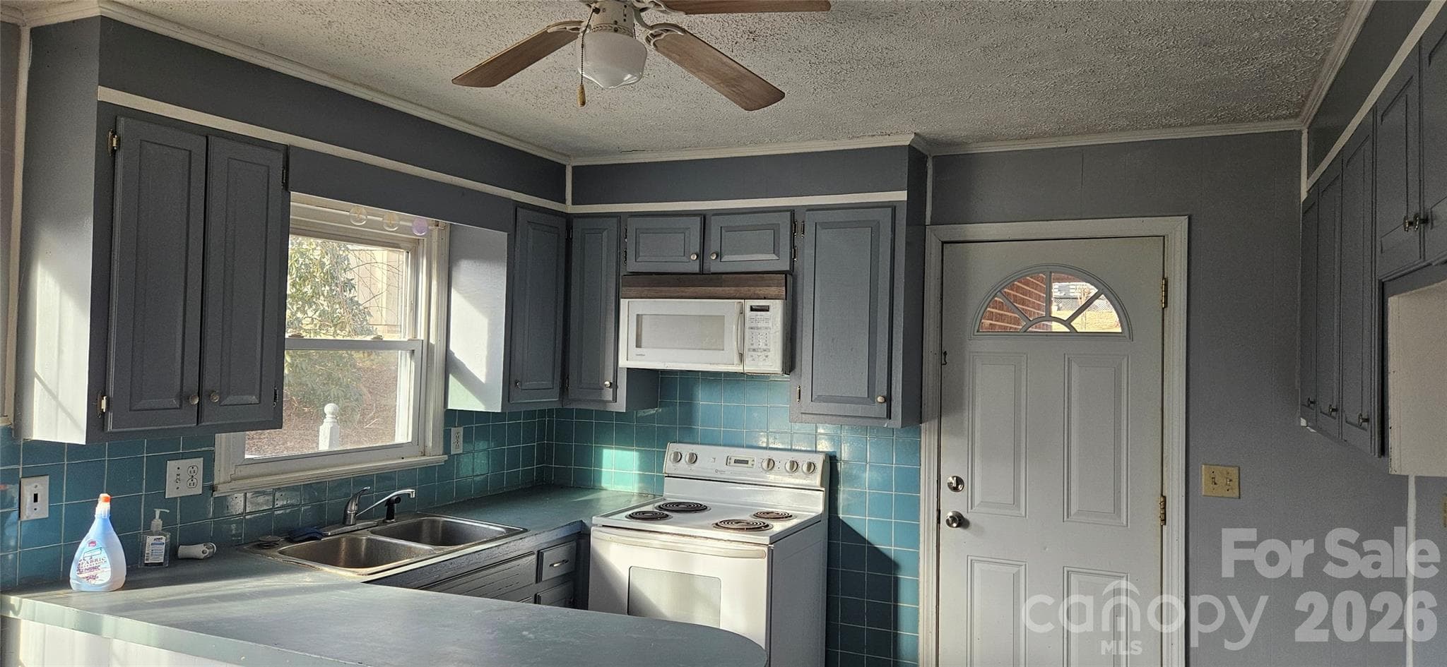 Kitchen - 183 Maple Road, Spruce Pine