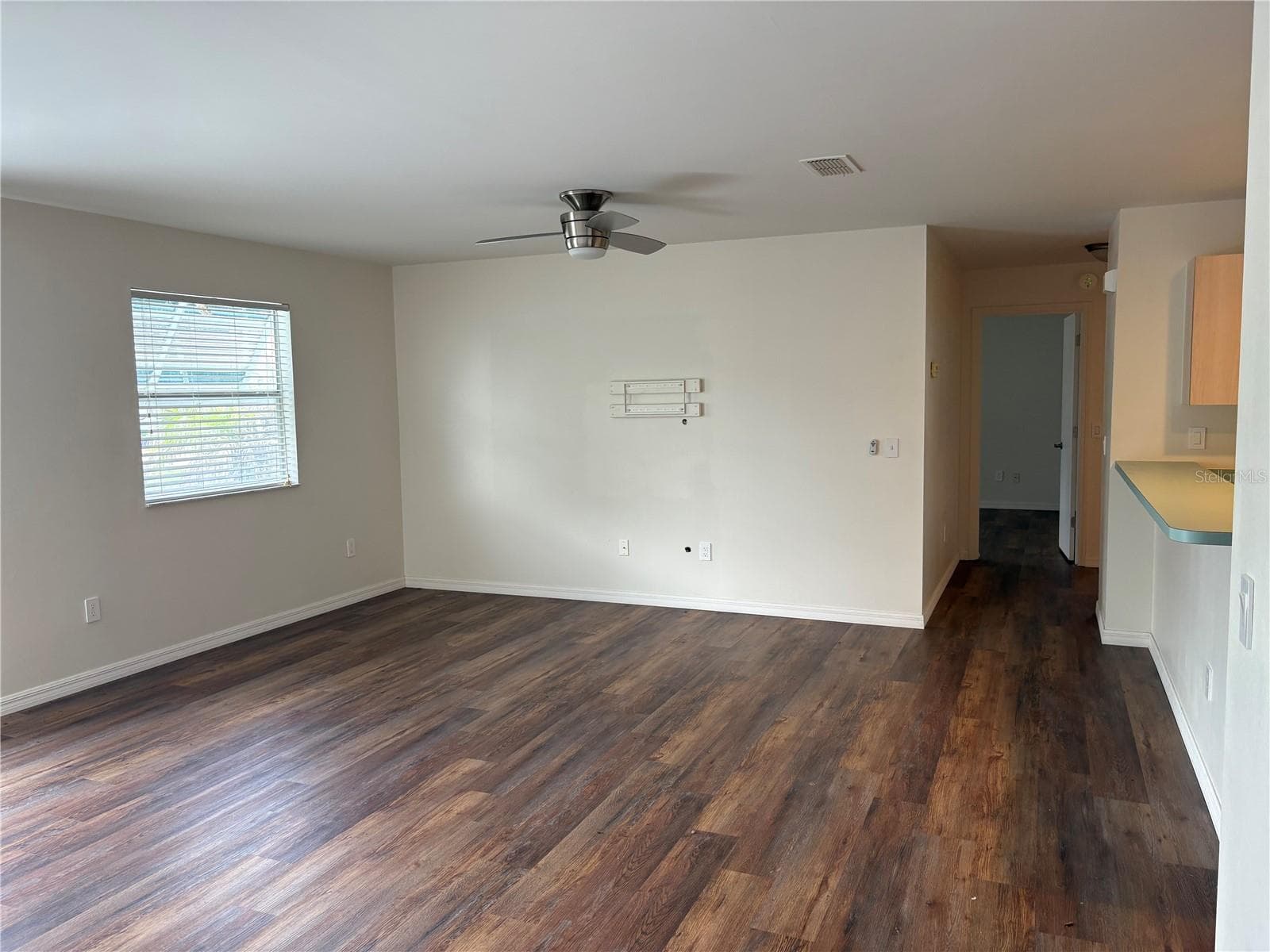 Villa at 731 DUMAS ST, THE VILLAGES, photo 8 of 18