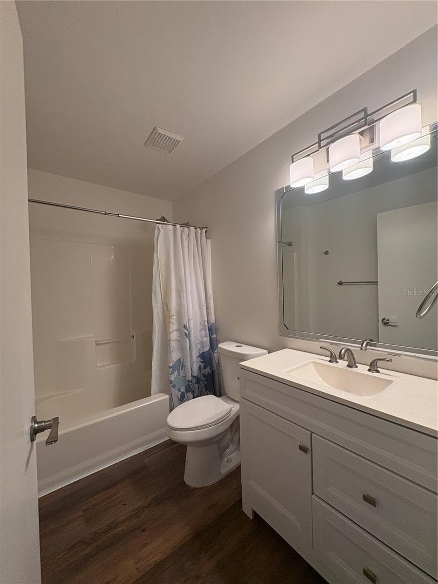 Villa at 731 DUMAS ST, THE VILLAGES, photo 12 of 18