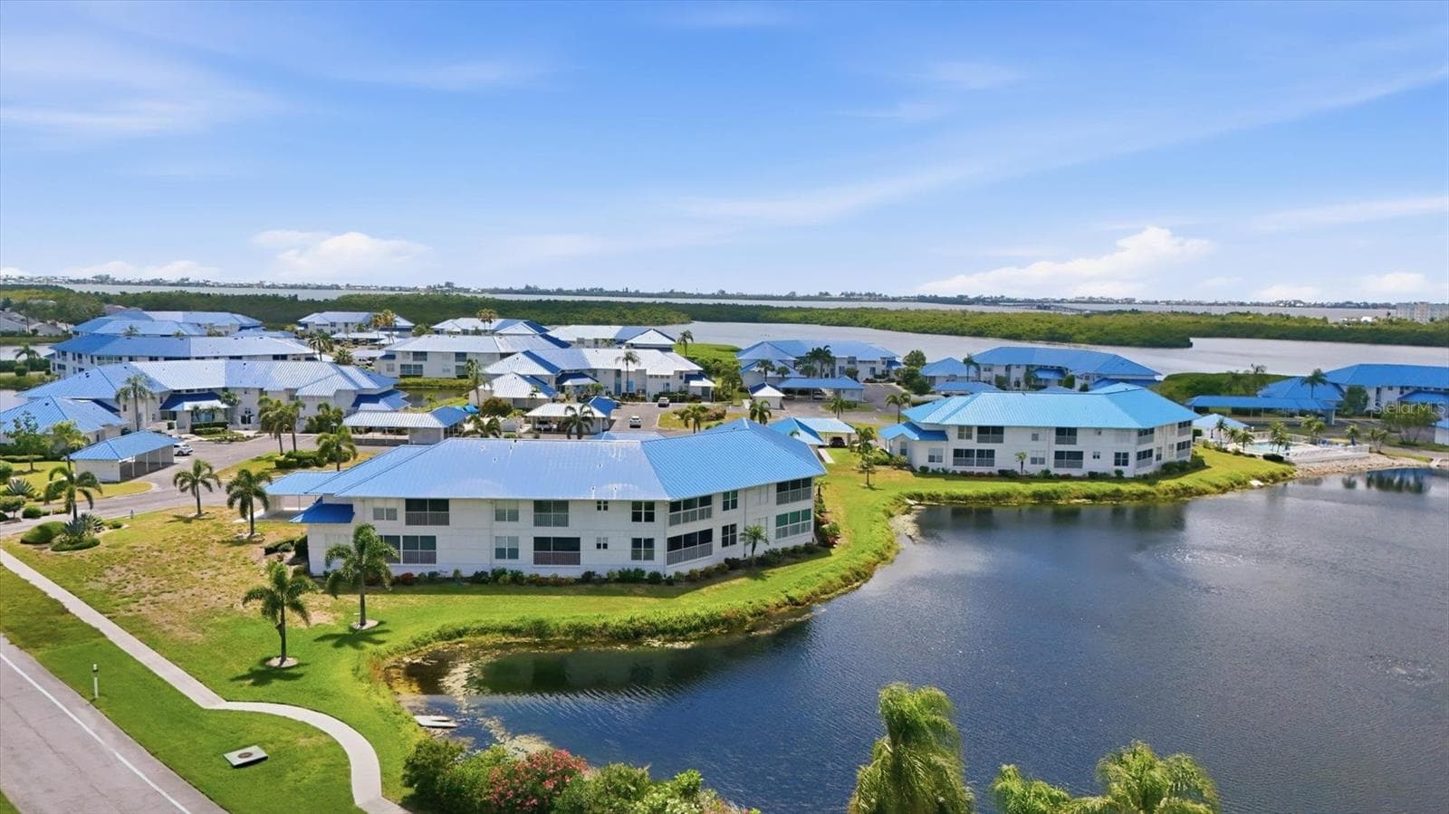 Condominium at 879 AUDUBON DR #879, BRADENTON, photo 40 of 64