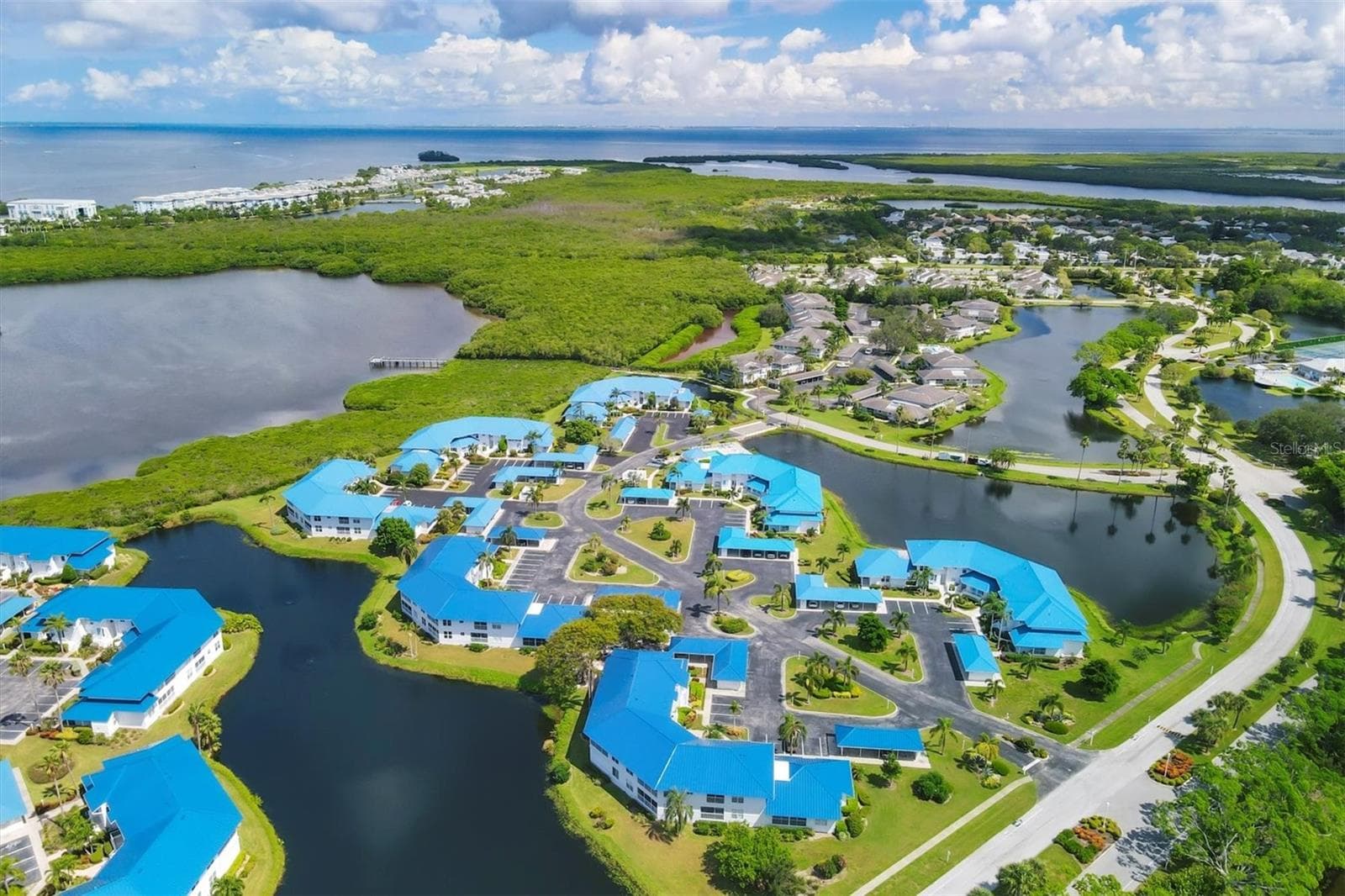 Condominium at 879 AUDUBON DR #879, BRADENTON, photo 45 of 64