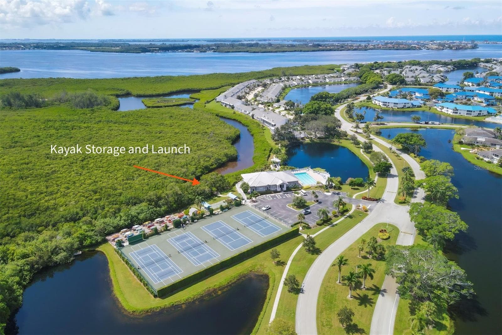 Condominium at 879 AUDUBON DR #879, BRADENTON, photo 54 of 64