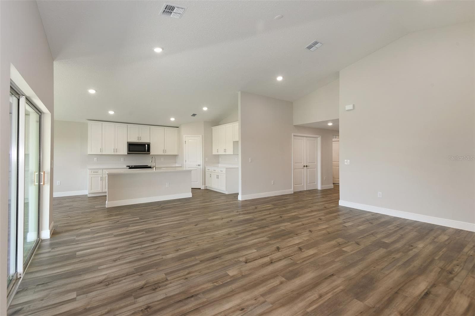 Single Family Residence at 6087 SW 97TH PL, OCALA, photo 14 of 26