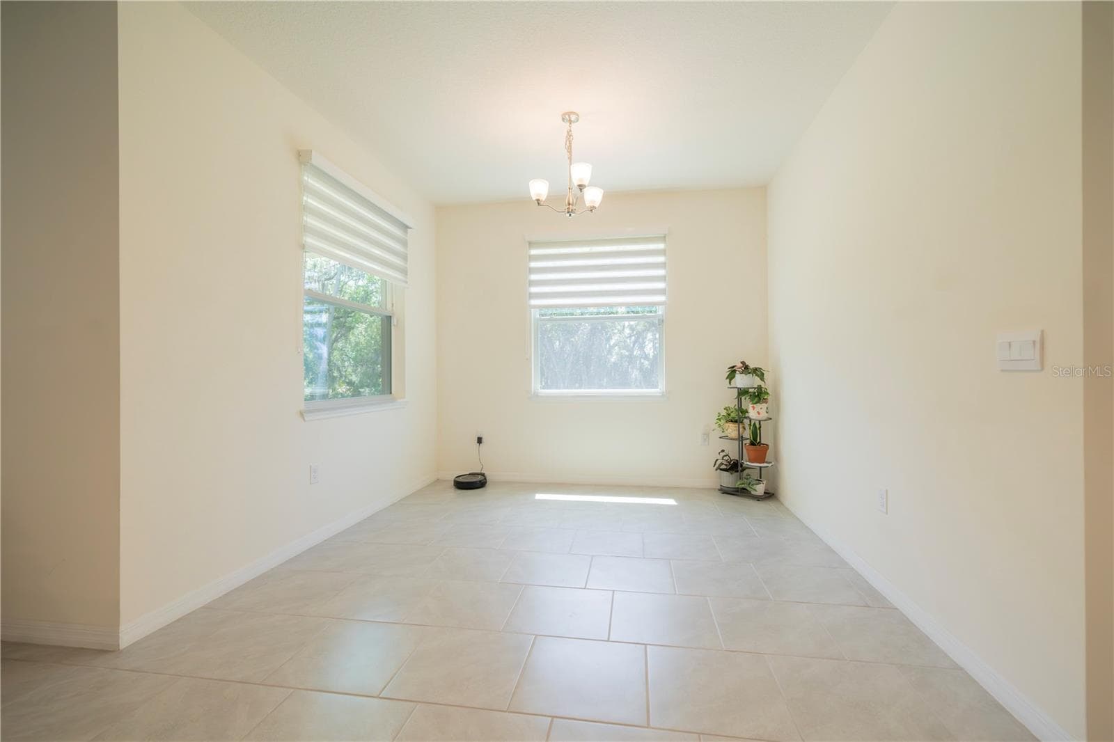 Single Family Residence at 1624 BARBERRY DR, KISSIMMEE, photo 13 of 42
