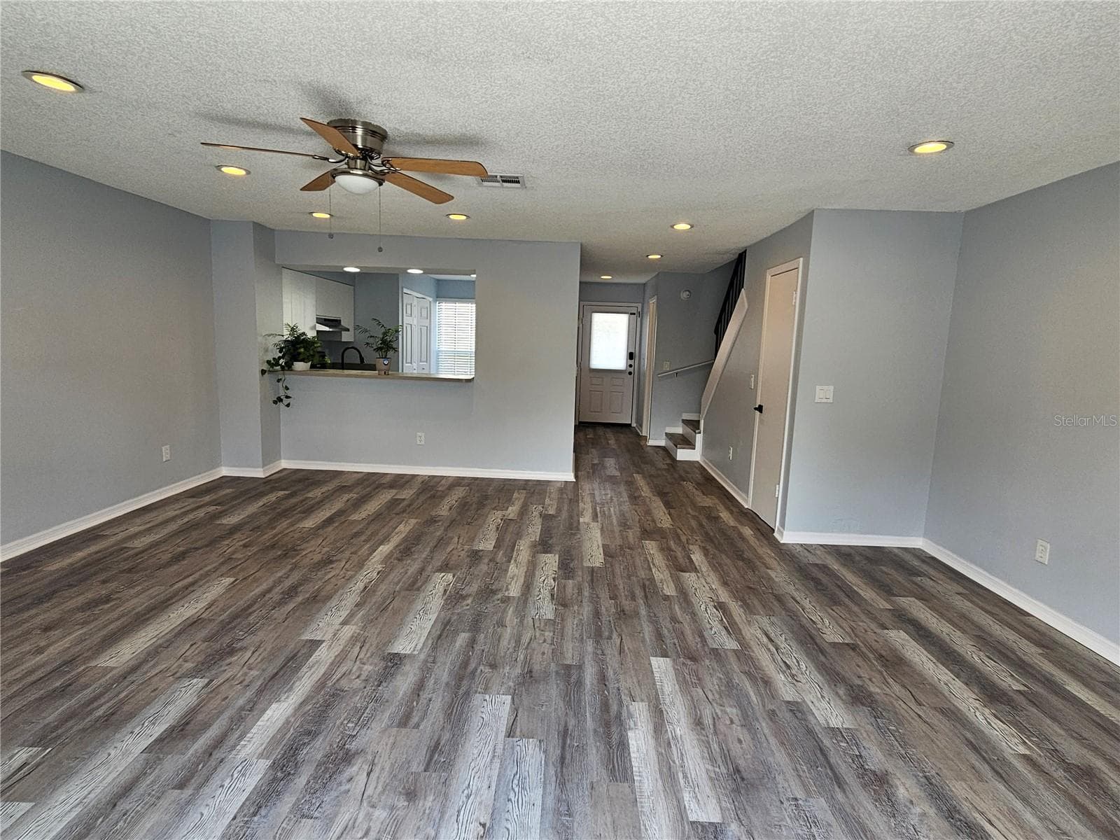 Townhouse at 13817 STONE MILL WAY, TAMPA, photo 5 of 20