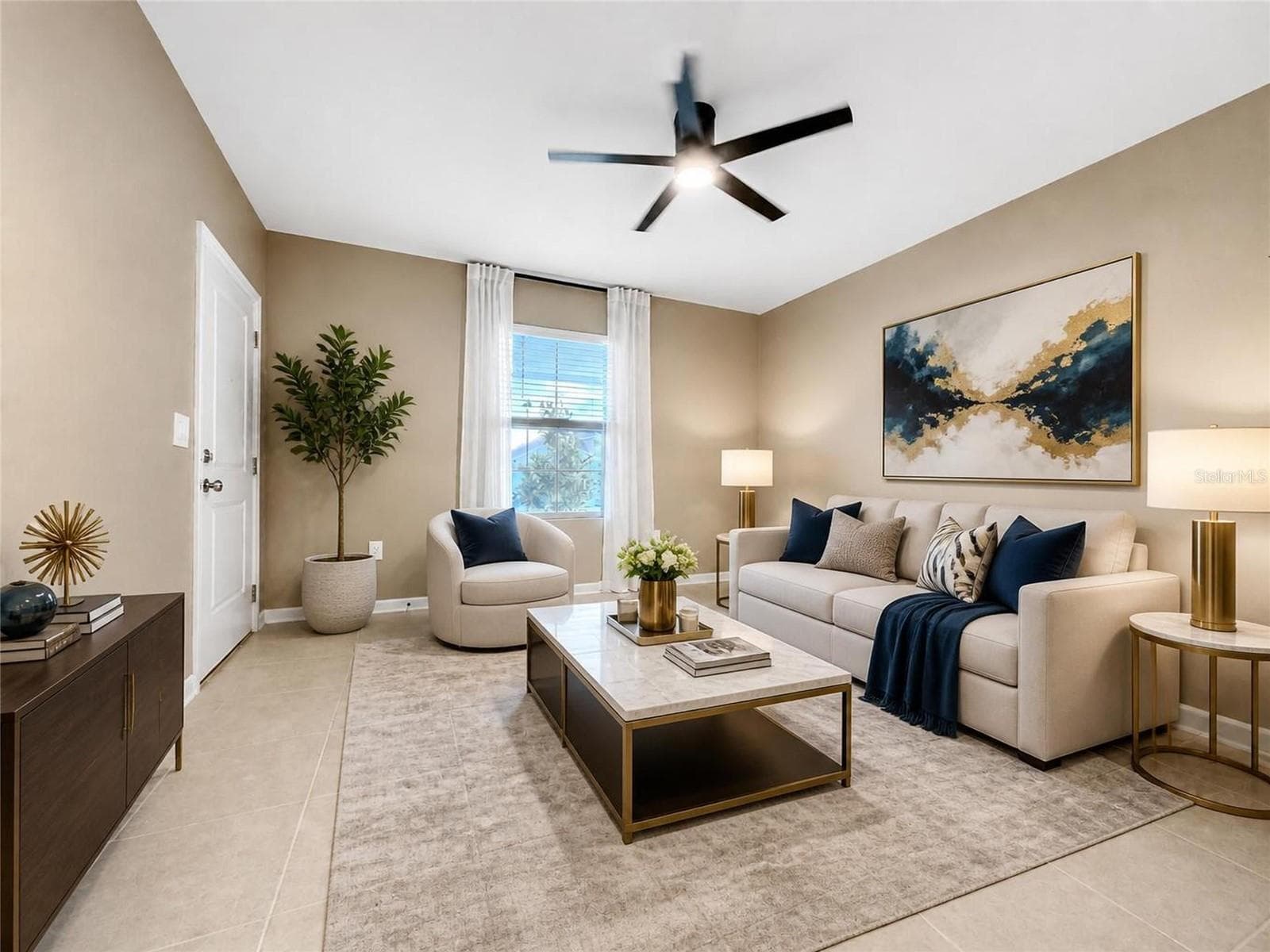 In Law Suite - Living - 187 PUMA LOOP, GROVELAND