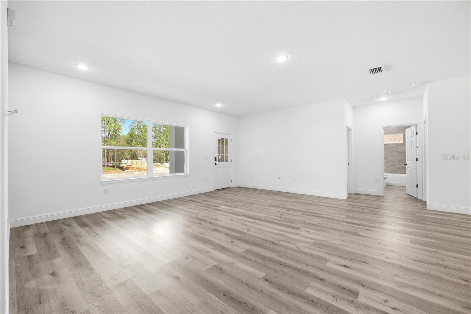 Single Family Residence at 7605 N SANTOS DR, CITRUS SPRINGS, photo 7 of 25