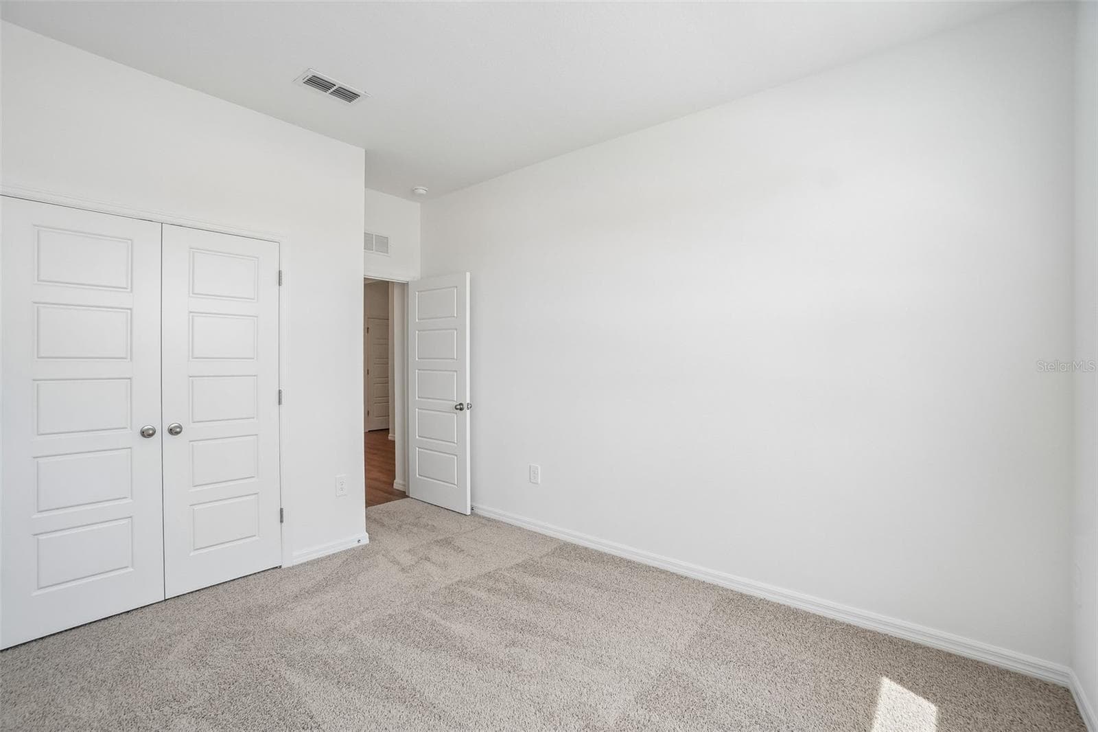 Single Family Residence at 4660 BARBERRY AVE, LAKELAND, photo 19 of 33