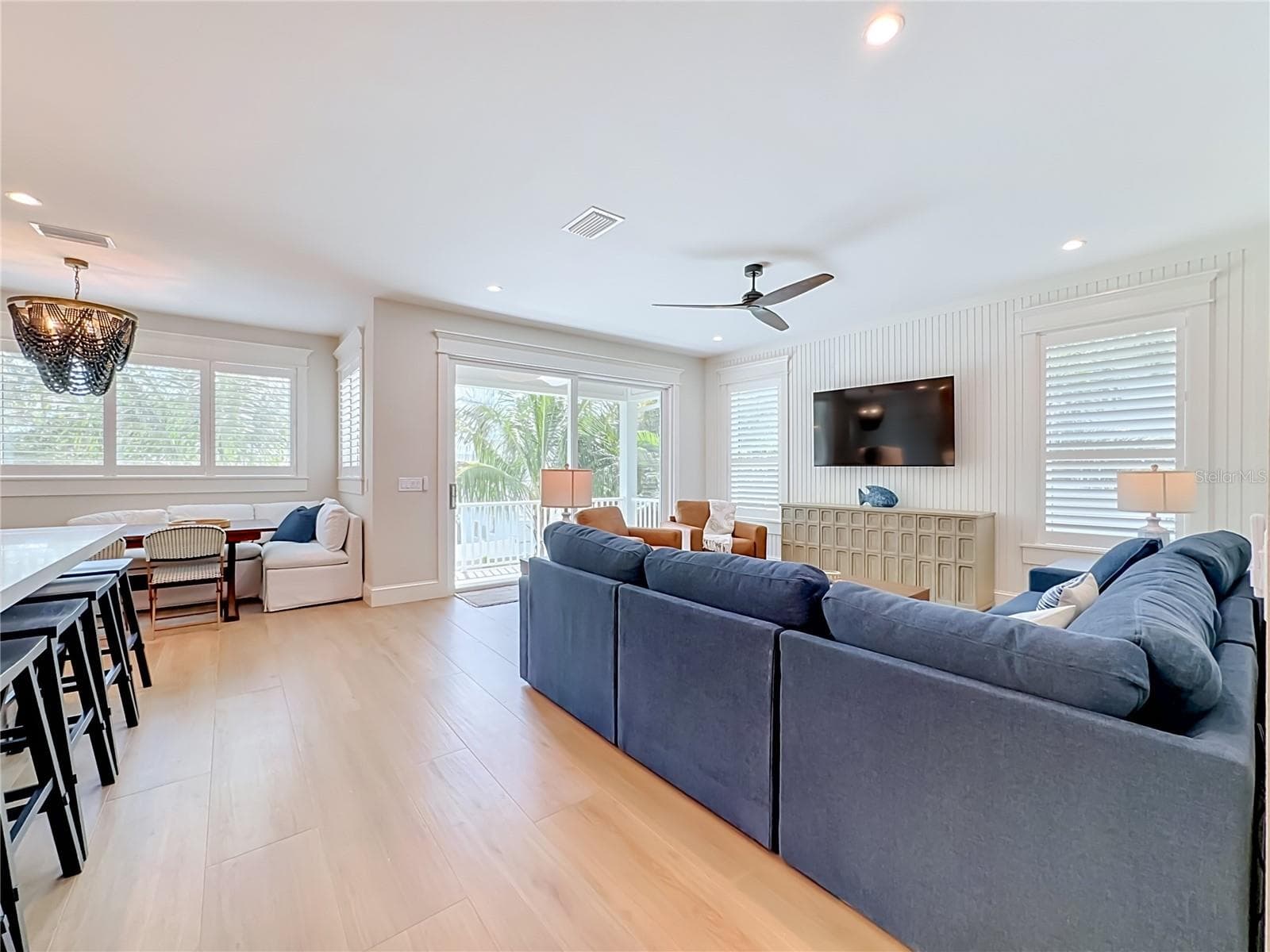 Single Family Residence at 2918 GULF DR, HOLMES BEACH, photo 6 of 92