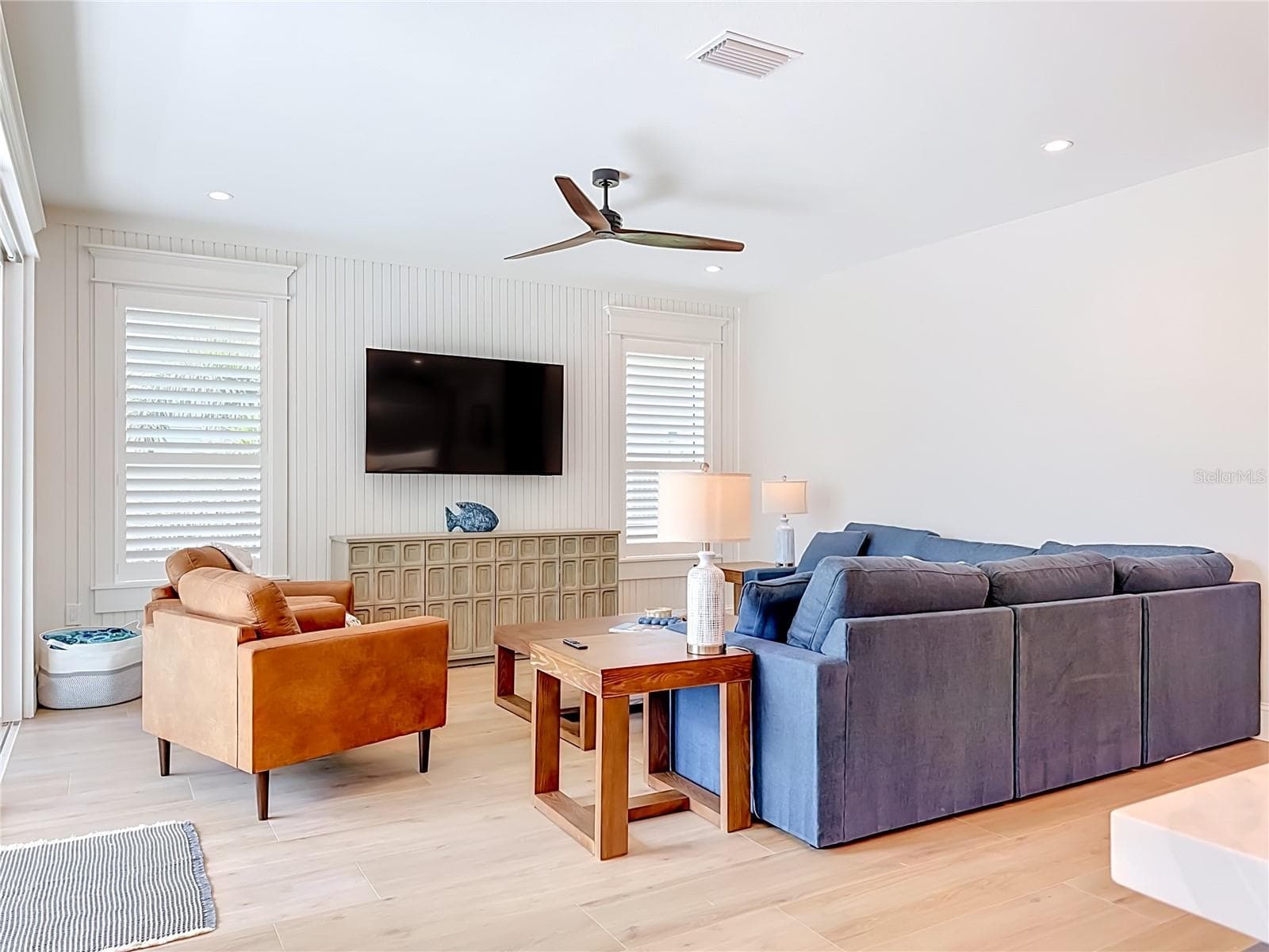 Single Family Residence at 2918 GULF DR, HOLMES BEACH, photo 9 of 92