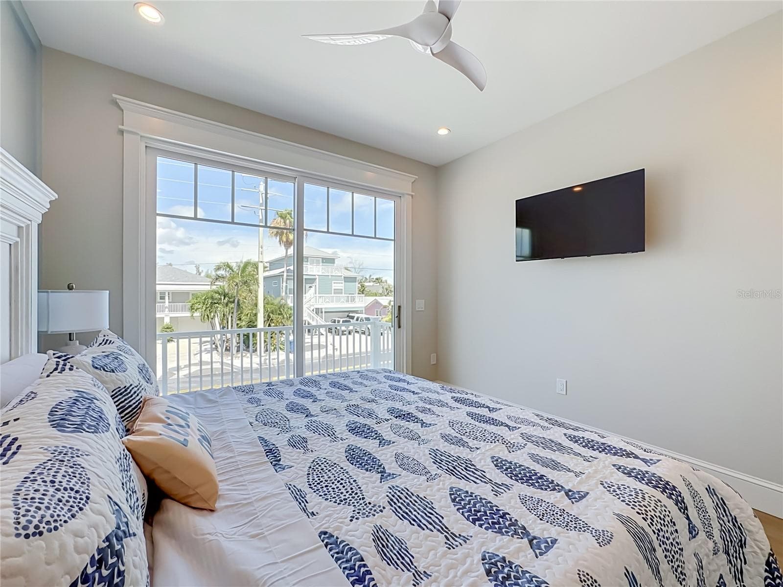 Single Family Residence at 2918 GULF DR, HOLMES BEACH, photo 34 of 92