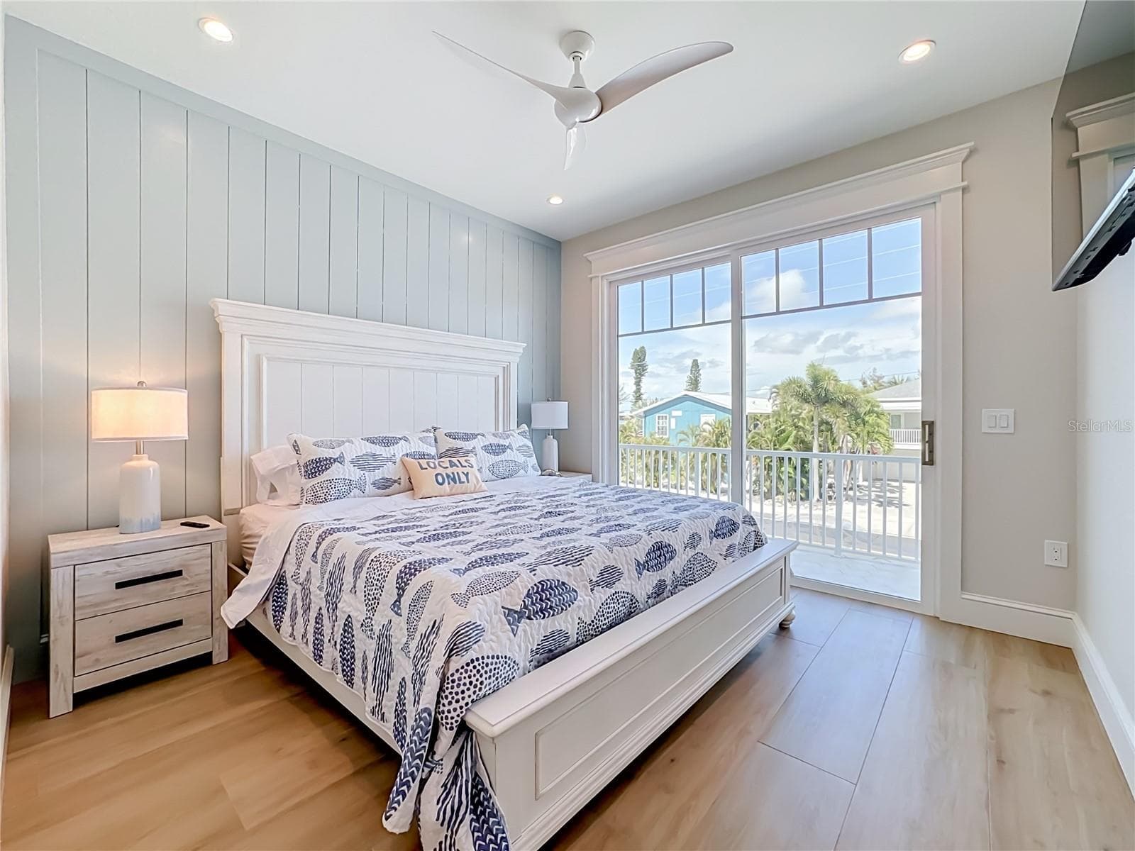 Single Family Residence at 2918 GULF DR, HOLMES BEACH, photo 35 of 92