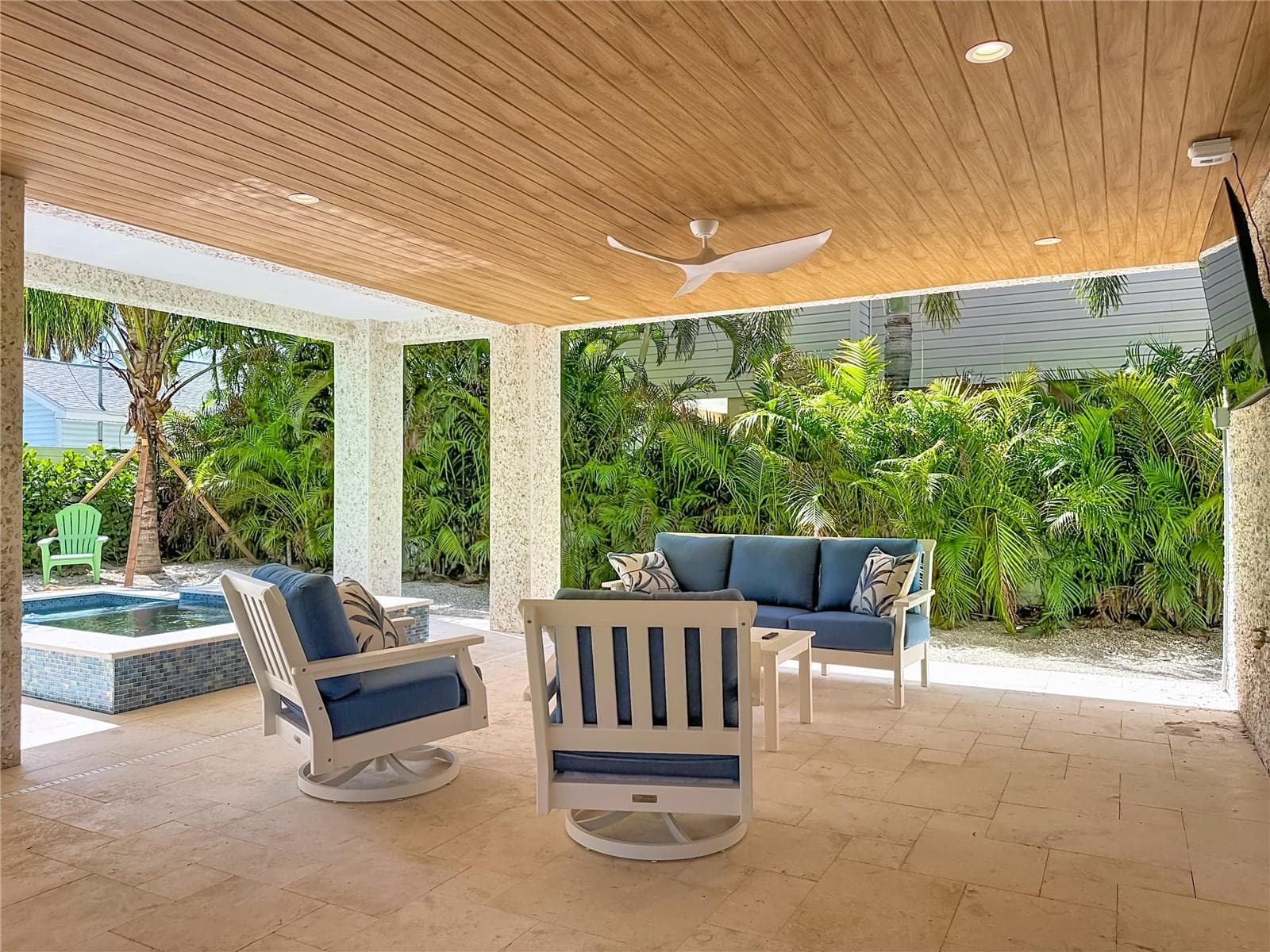 Single Family Residence at 2918 GULF DR, HOLMES BEACH, photo 64 of 92